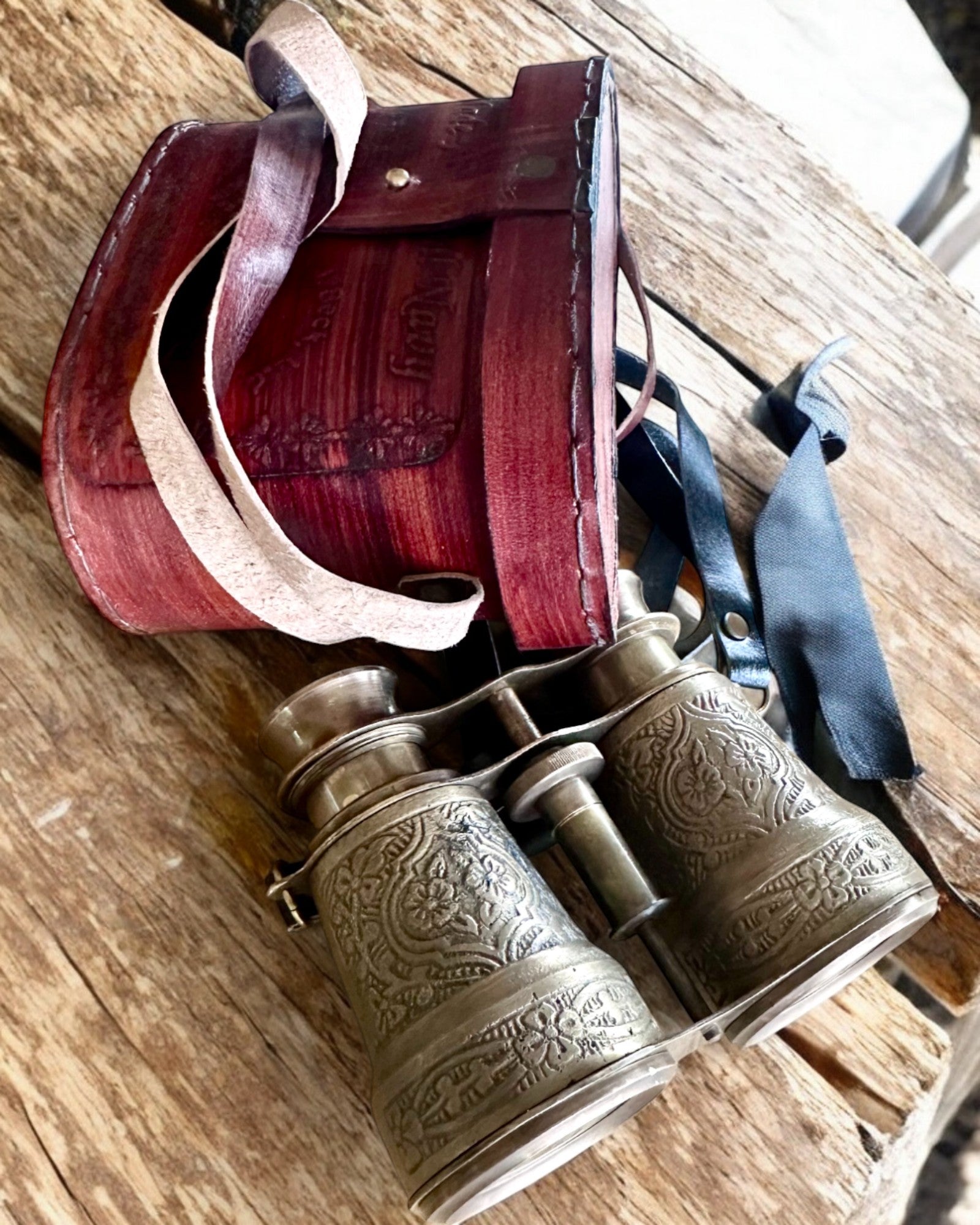 Kikare med läderfodral Victorian's Eye, 11 cm Mässing, Handdekorerad, personalisering med gravyr som present