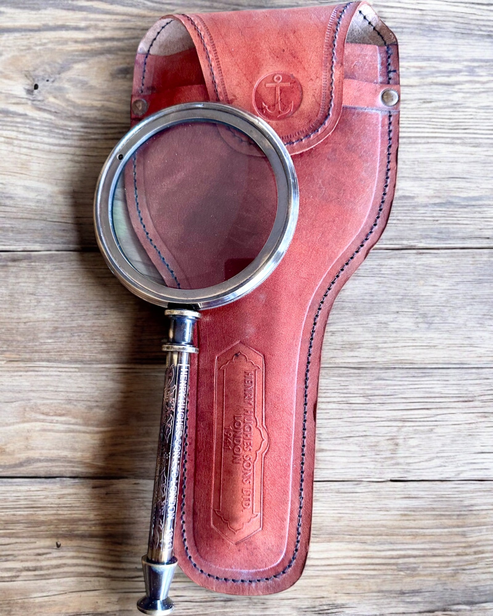 Mässingsförstoringsglas Navigator 1941 med Läderfodral – Handgjord, Premium, möjlighet till anpassning som present