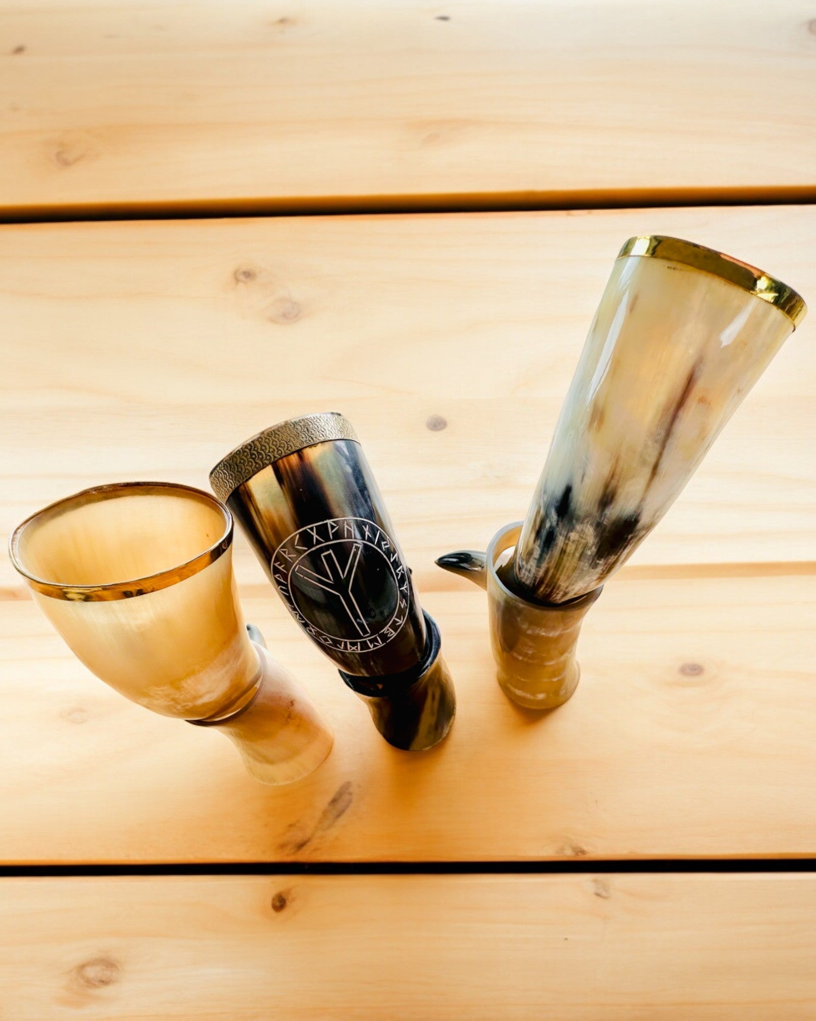 Hornmugg "Viking Valor" - Handgraverad, Premiumkvalitet - 4 varianter att välja mellan