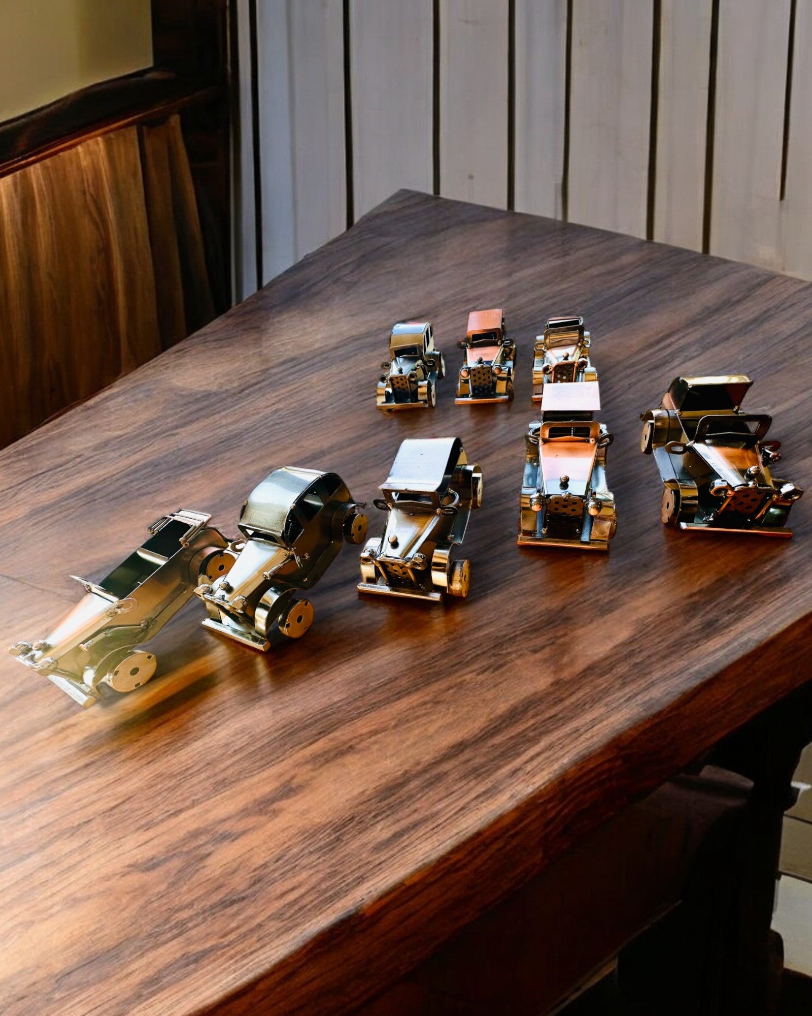 Retro klassisk bil, bil, av järn - Kollektion "Vintage Drive", bilmodell, personalisering med gravyr som present