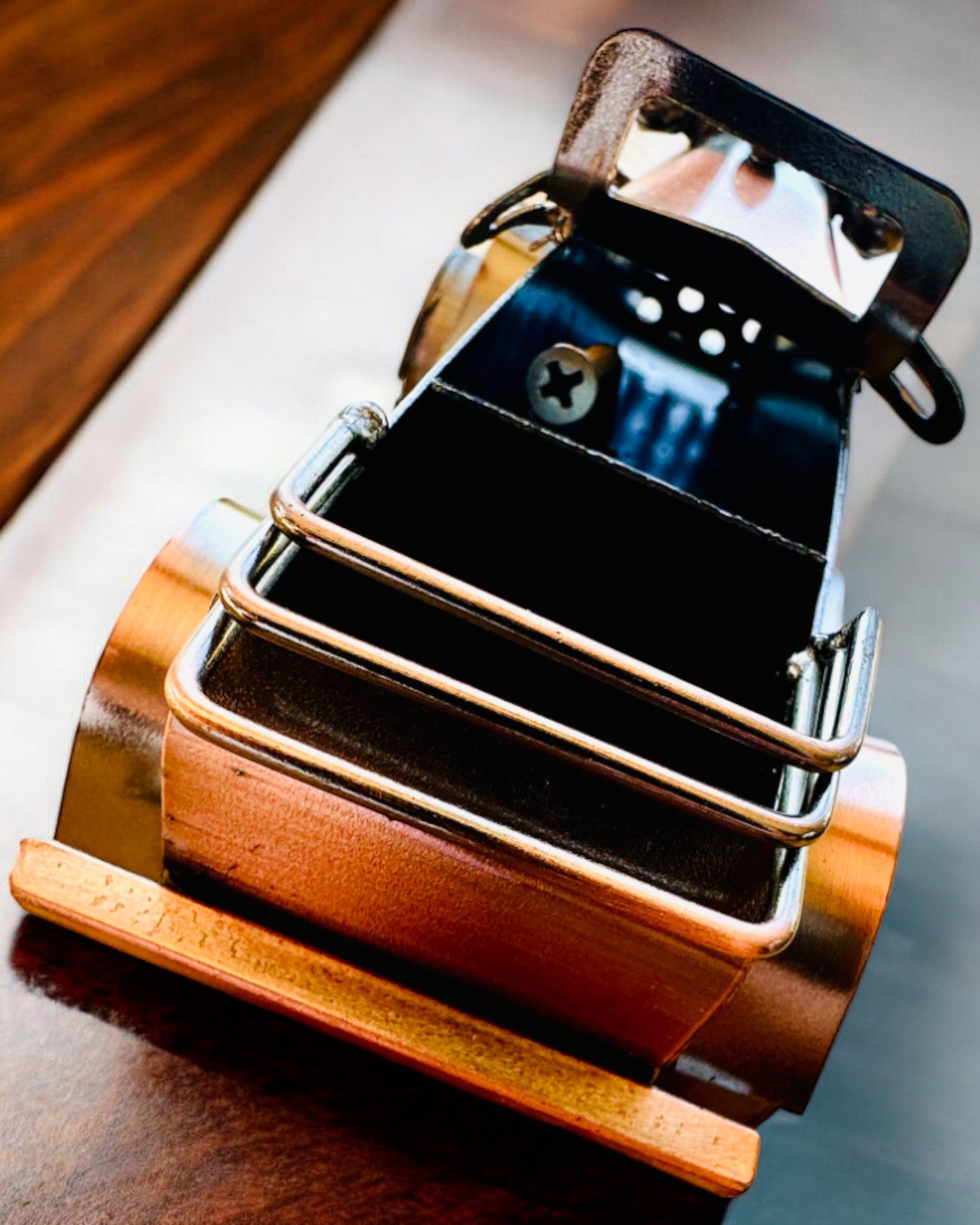 Retro klassisk bil, bil, av järn - Kollektion "Vintage Drive", bilmodell, personalisering med gravyr som present