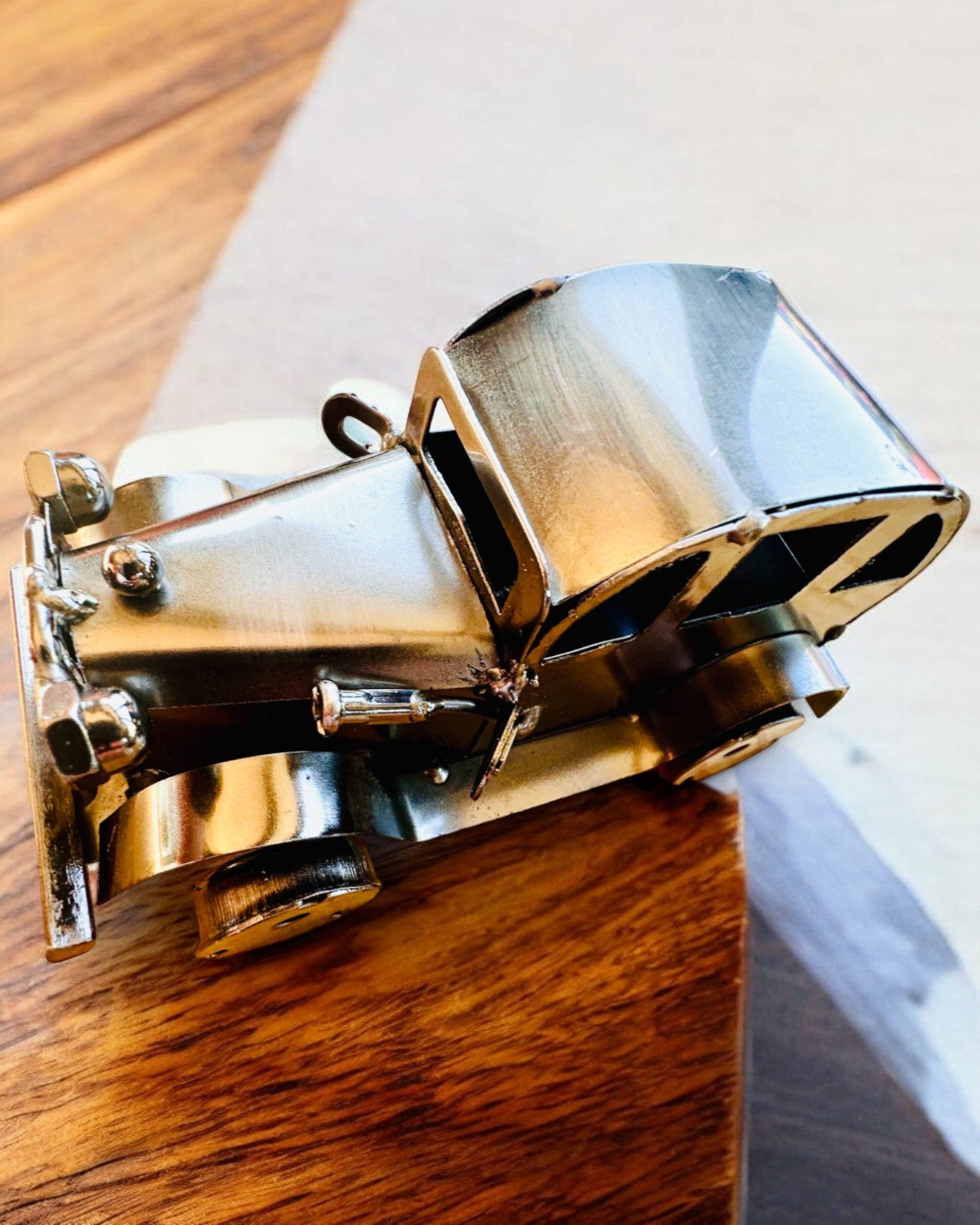 Retro klassisk bil, bil, av järn - Kollektion "Vintage Drive", bilmodell, personalisering med gravyr som present