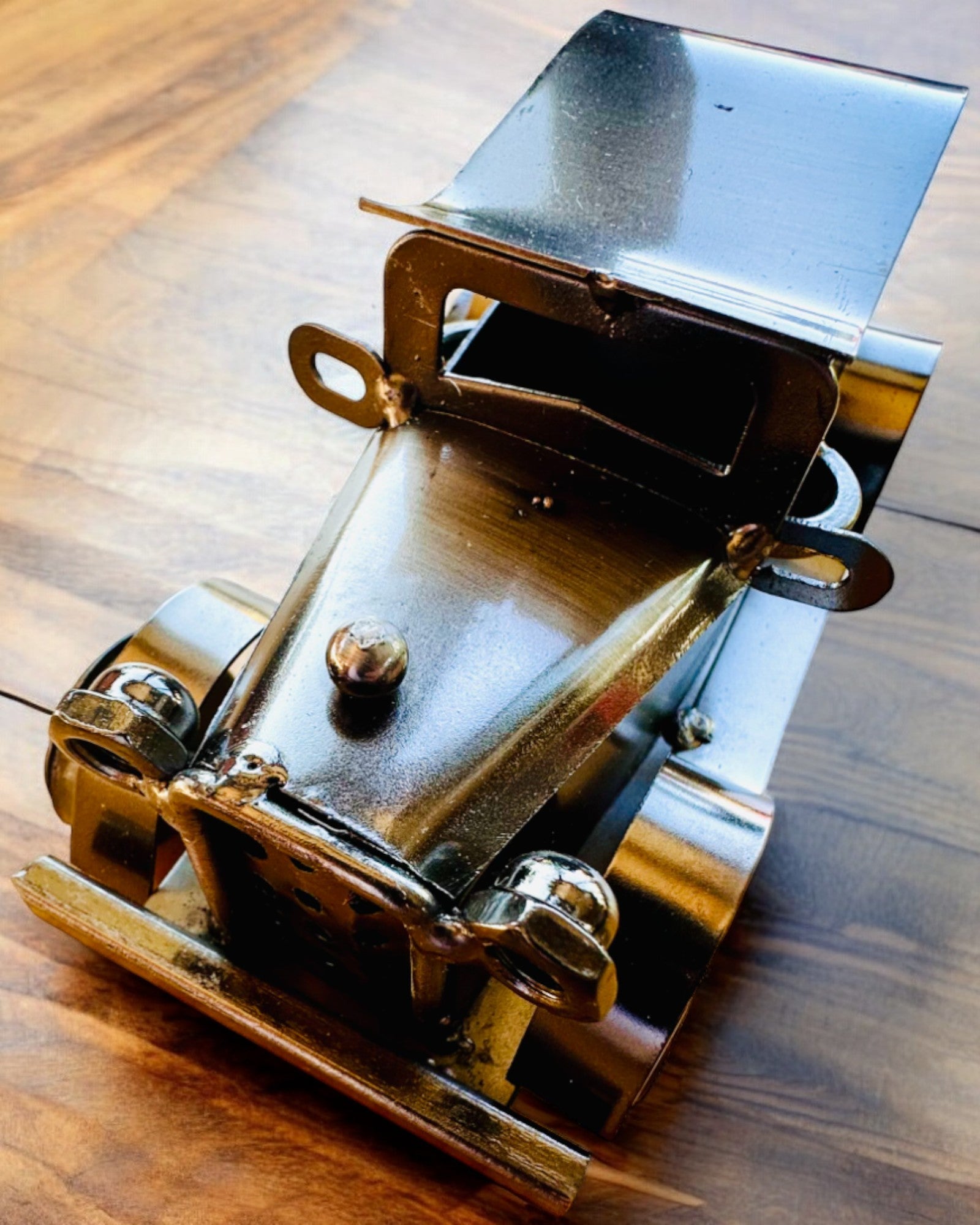 Retro klassisk bil, bil, av järn - Kollektion "Vintage Drive", bilmodell, personalisering med gravyr som present