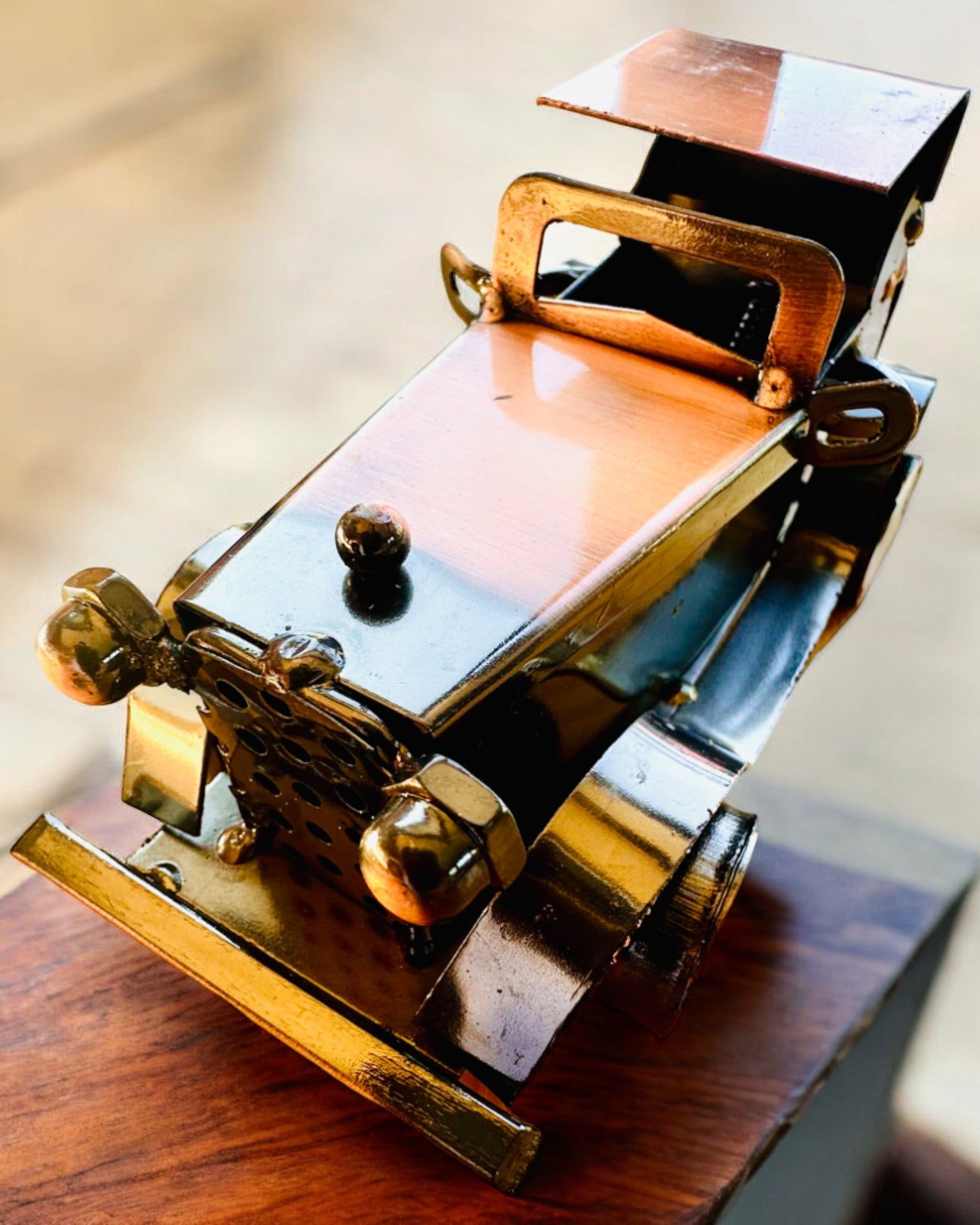 Retro klassisk bil, bil, av järn - Kollektion "Vintage Drive", bilmodell, personalisering med gravyr som present