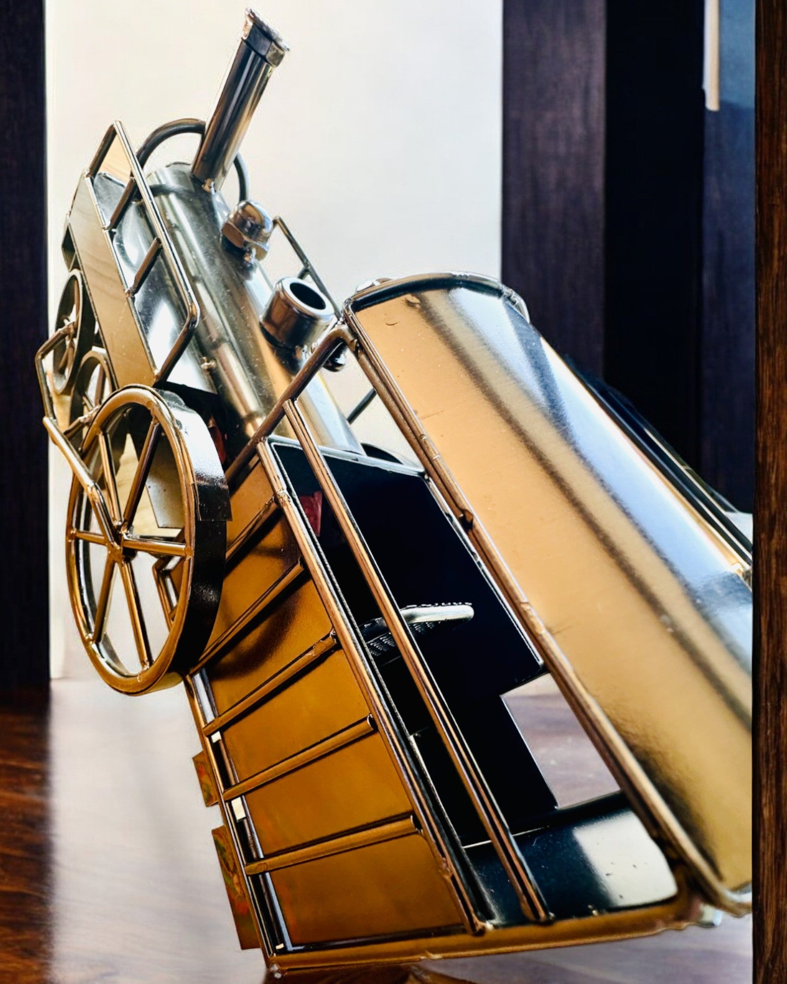 Lokomotyw av järn "Retro Express" – dekoration, modell, handgjord med möjlighet till gravyr som present