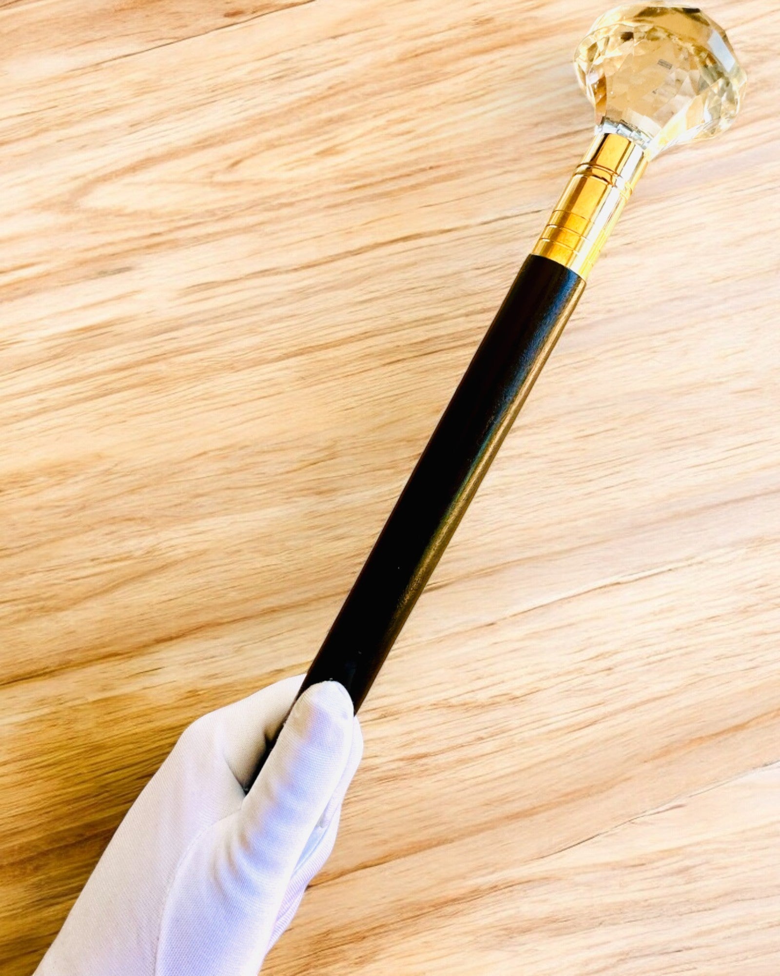 Laska för promenader "Vit Diamant" - Handgjord i trä, möjlighet till gravyr