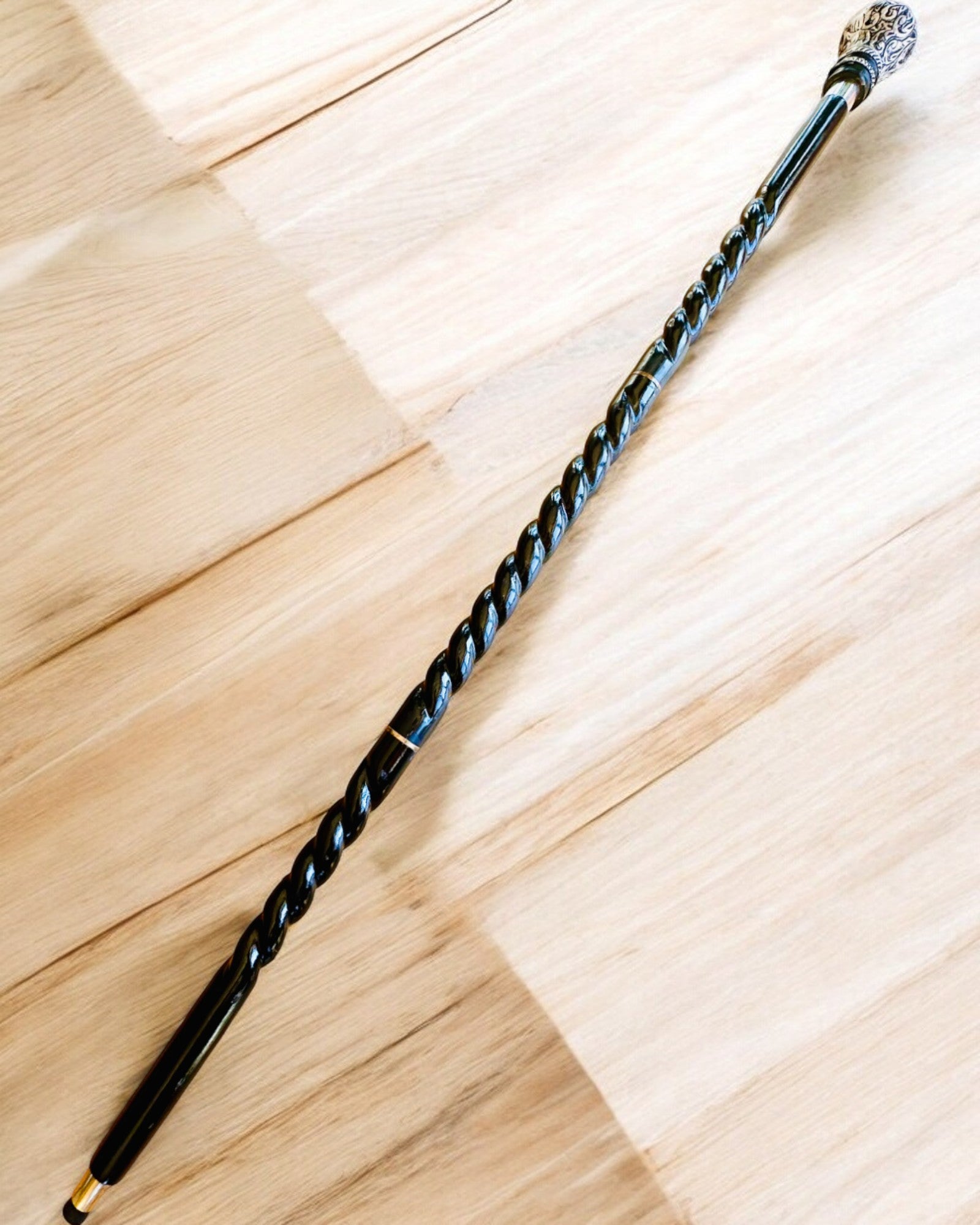 Promenadkäpp "Majestätens Käpp" Trä Handgjord, möjlighet till gravyr, 2 alternativ att välja mellan