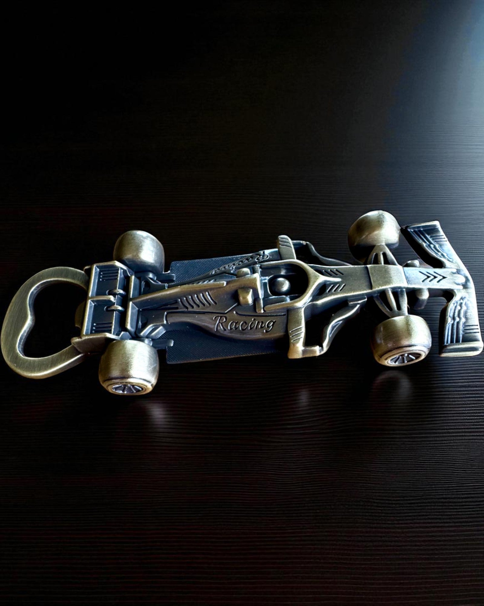 Flasköppnare Vintage Motoryzacja - 3 varianter, personalisering med gravyr som present