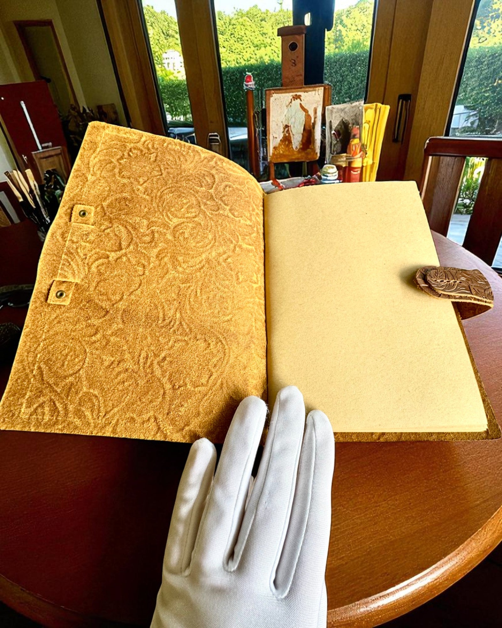Läderanteckningsbok Vintage "Floralis" – handpräglad, 400 sidor, möjlighet till gravyr, 2 varianter