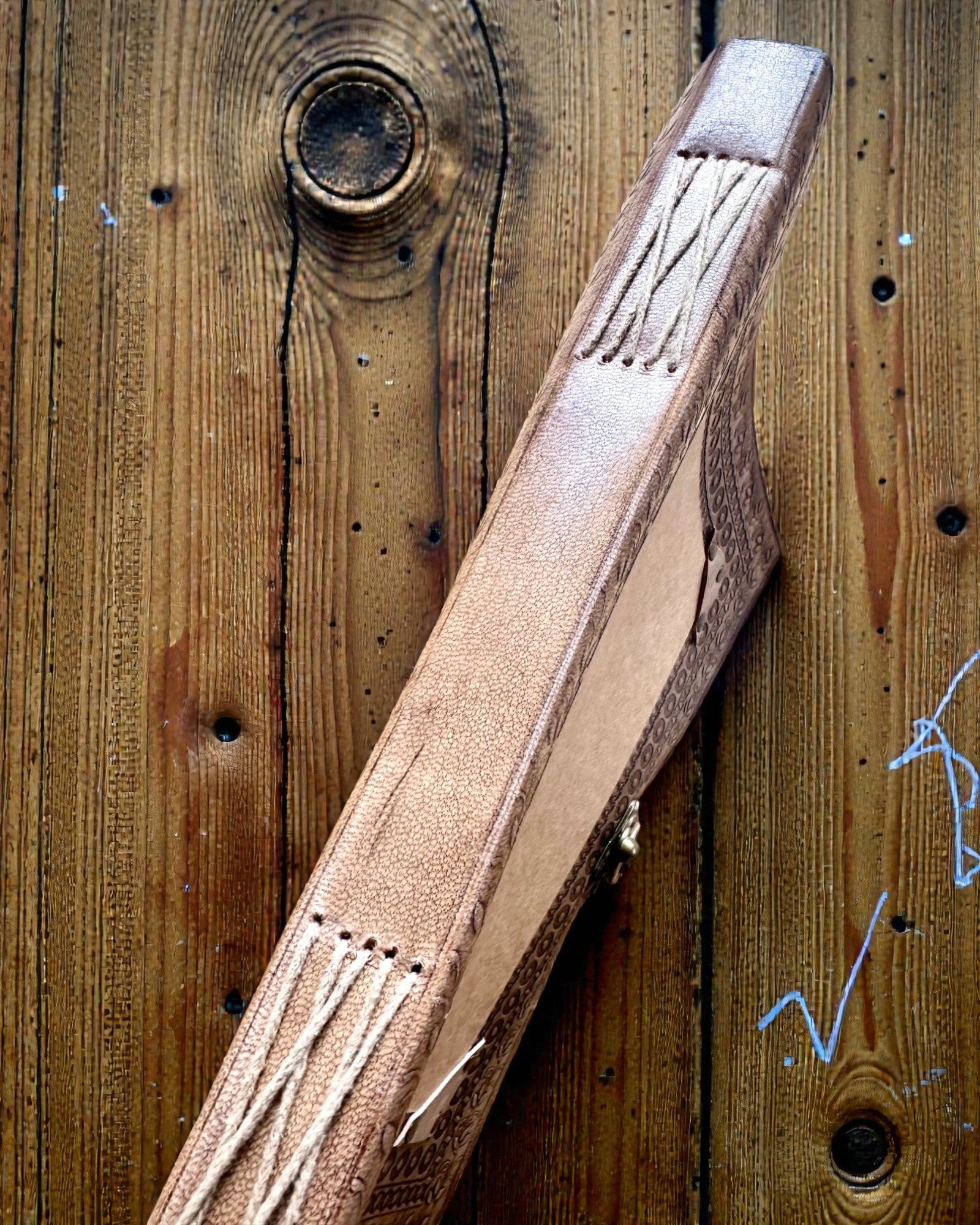 Läderinbunden minnesbok Arv – personligt anpassad anteckningsbok 25 × 33 cm