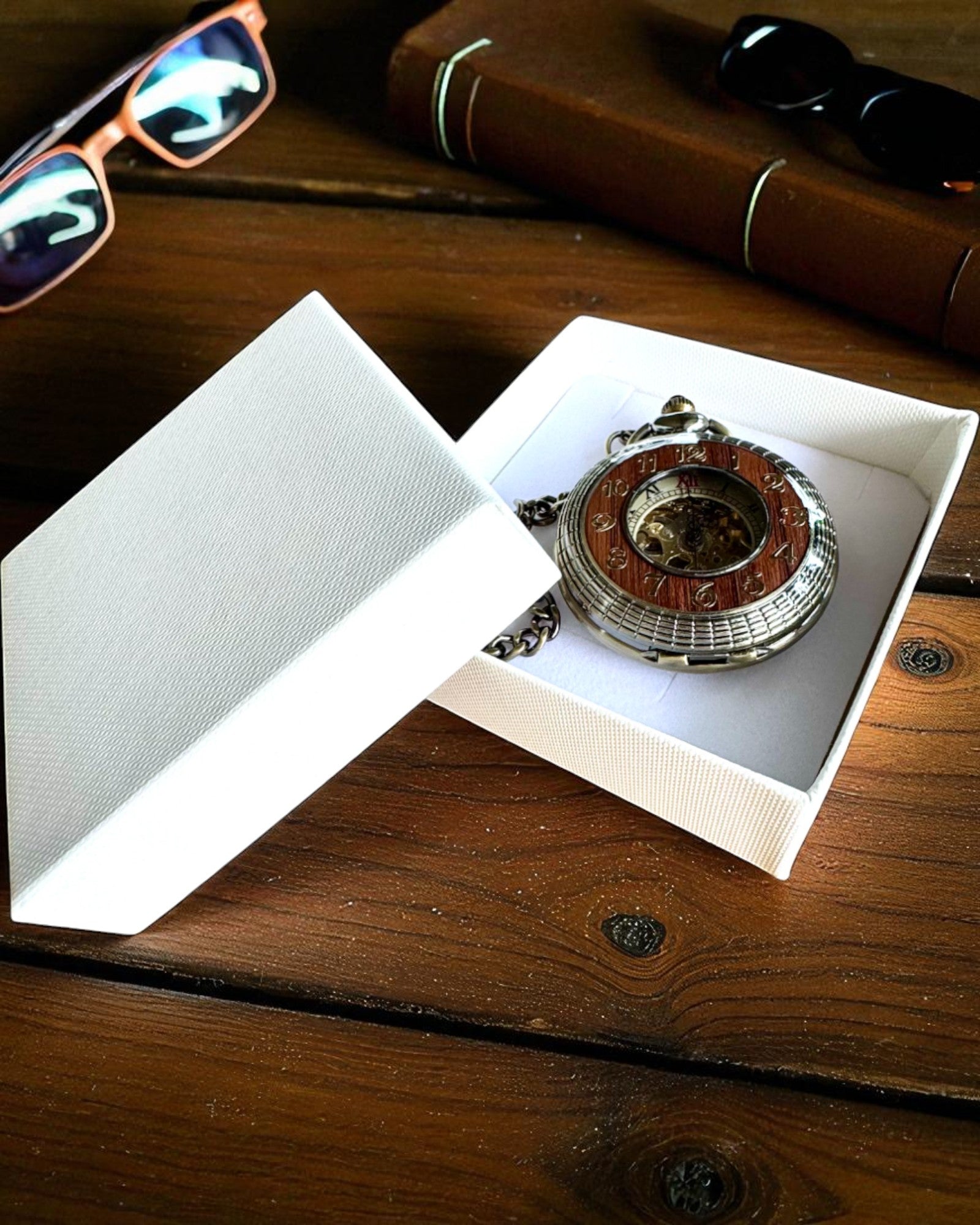 Fickur „Veritas Tempus” – mekanisk tidmätare med möjlighet till gravyr som present, 2 varianter att välja mellan