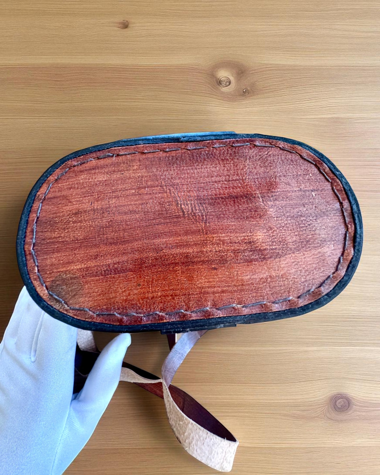 Kikare med läderfodral Victorian's Eye, 11 cm Mässing, Handdekorerad, personalisering med gravyr som present