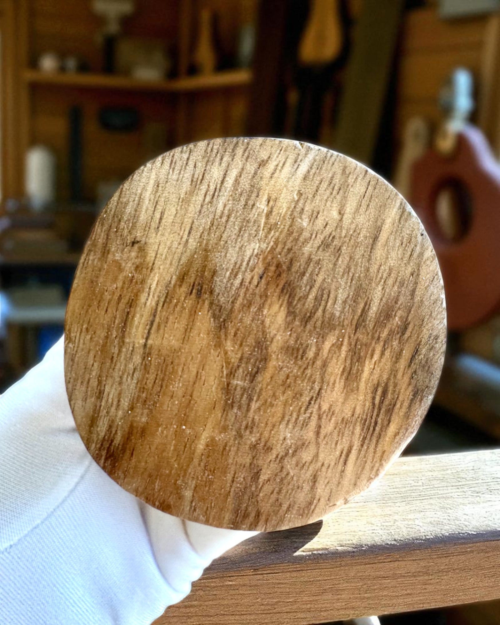 Valknut Handgjord liten bägare av buffelhorn med nordiska symboler, möjlighet till anpassning som present med gravyr