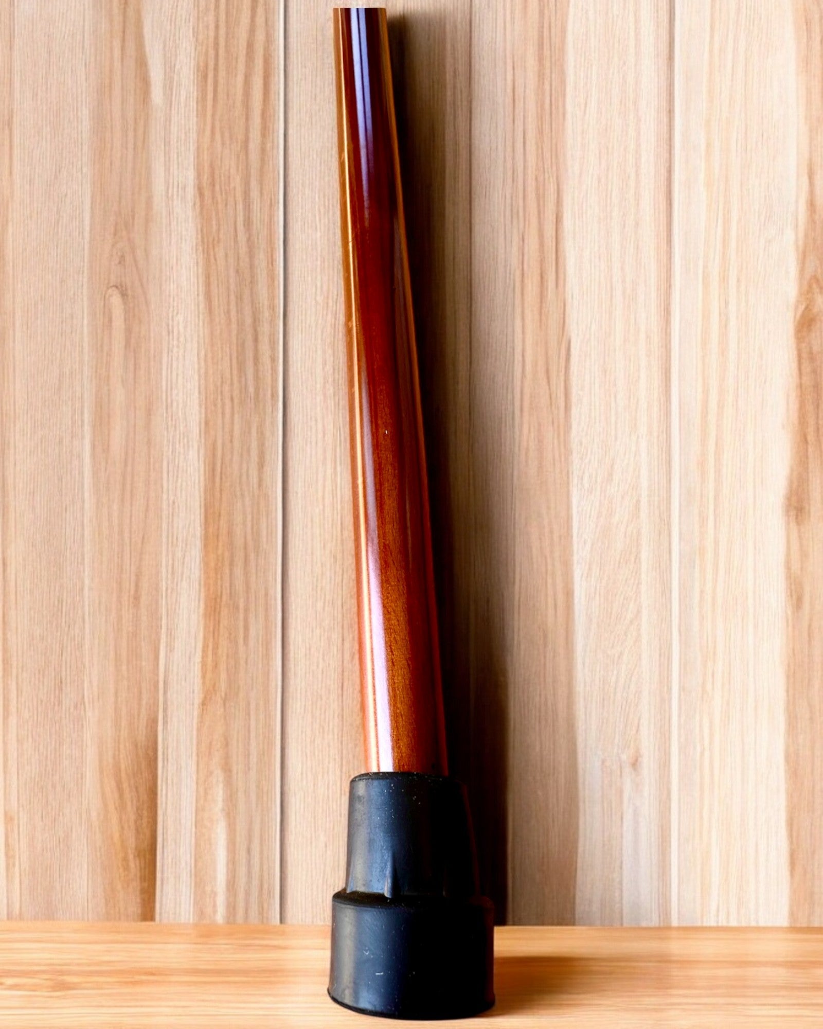 Promenadkäpp 'Käpp "Djungelkungen", trä, möjlighet till personlig gravyr'