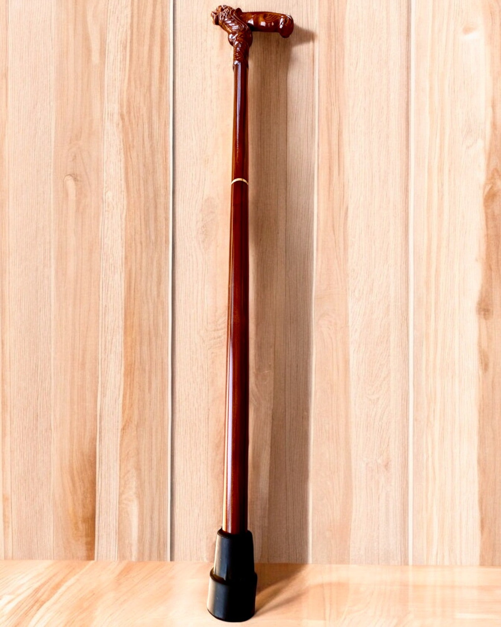 Promenadkäpp 'Käpp "Djungelkungen", trä, möjlighet till personlig gravyr'