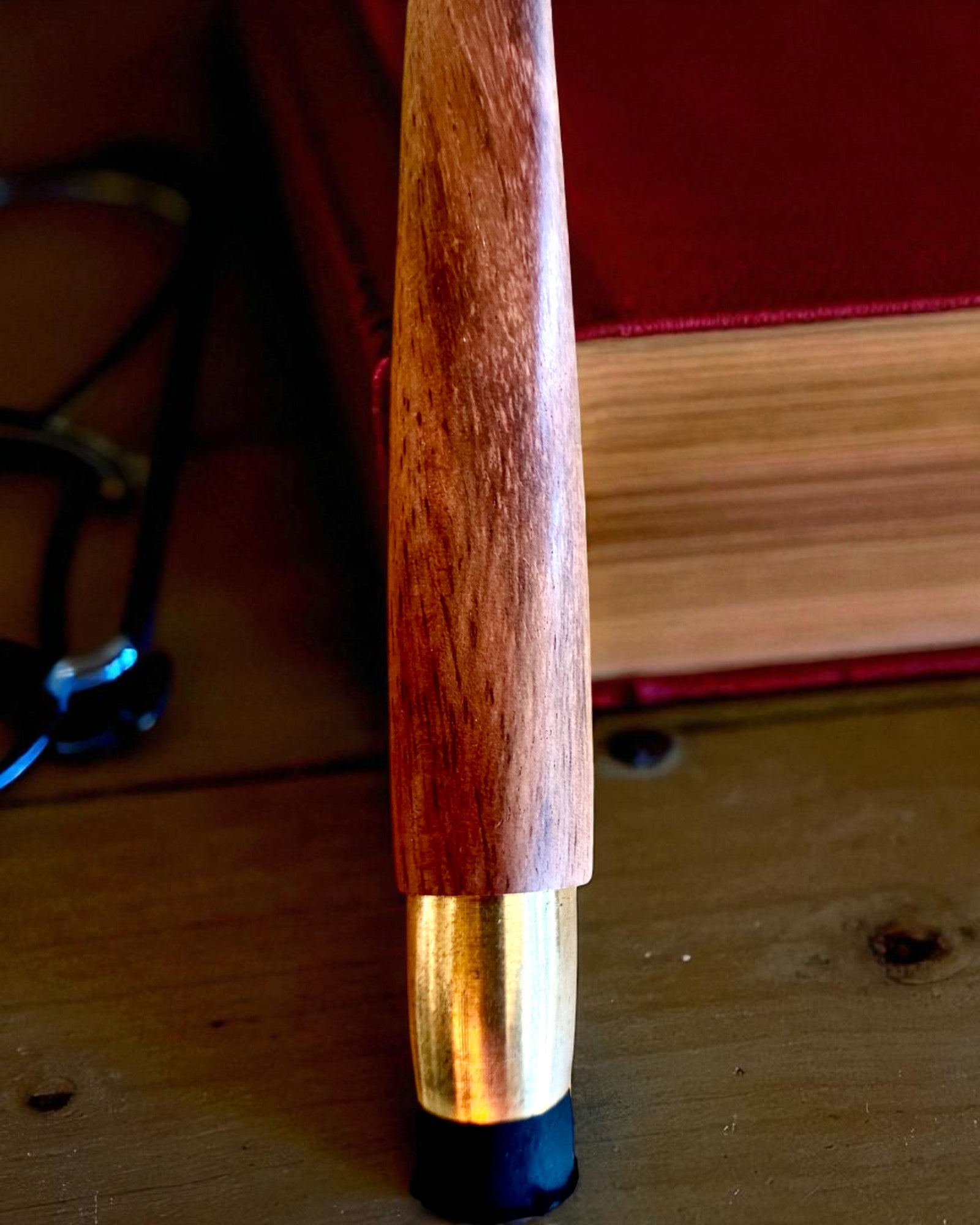 Navigatorstav 2.0 med kompass och dold kikare, möjlighet till personlig gravyr som present