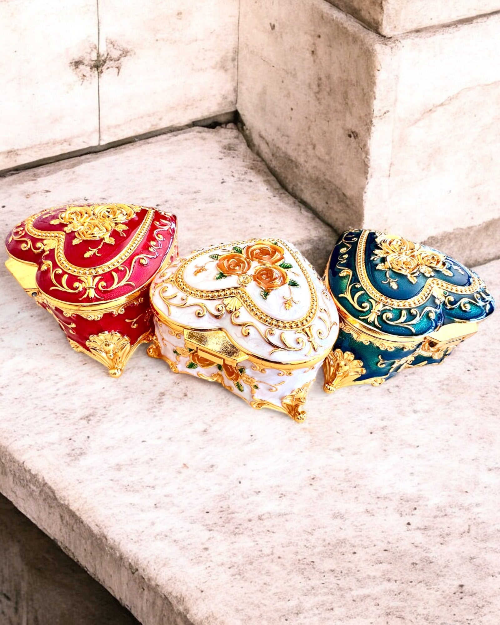 Smyckeskrin "Royal Elegance" - med gravyralternativ som present, 3 varianter att välja mellan