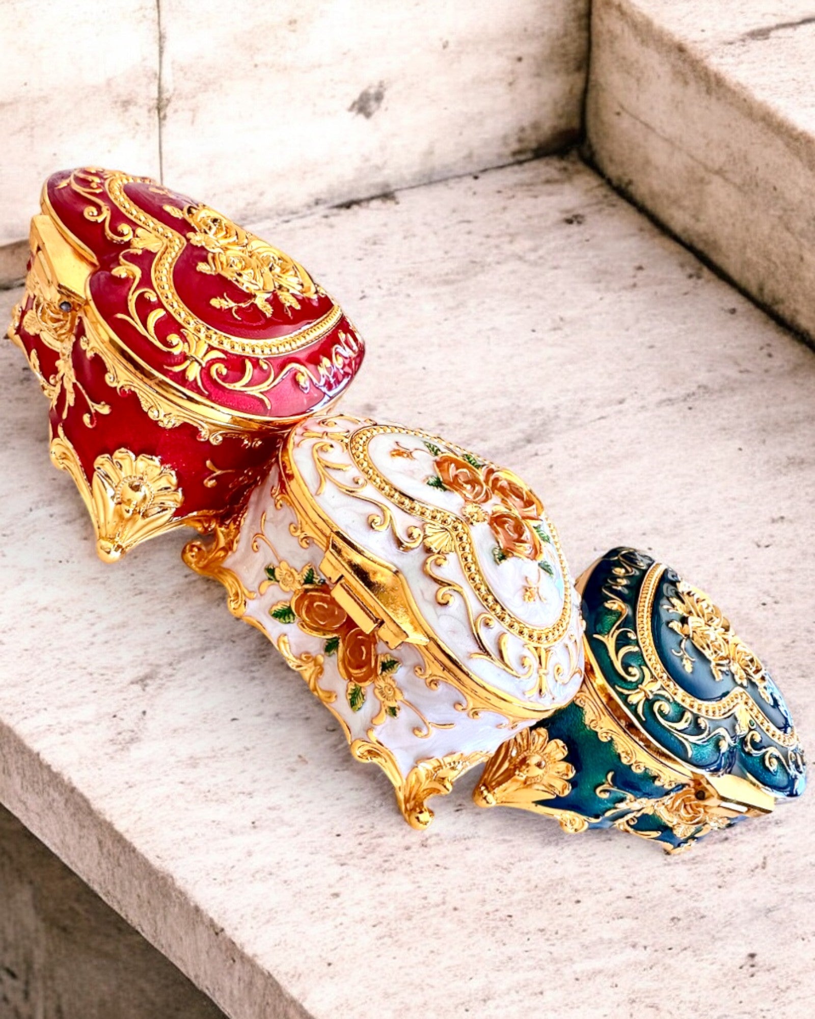 Smyckeskrin "Royal Elegance" - med gravyralternativ som present, 3 varianter att välja mellan