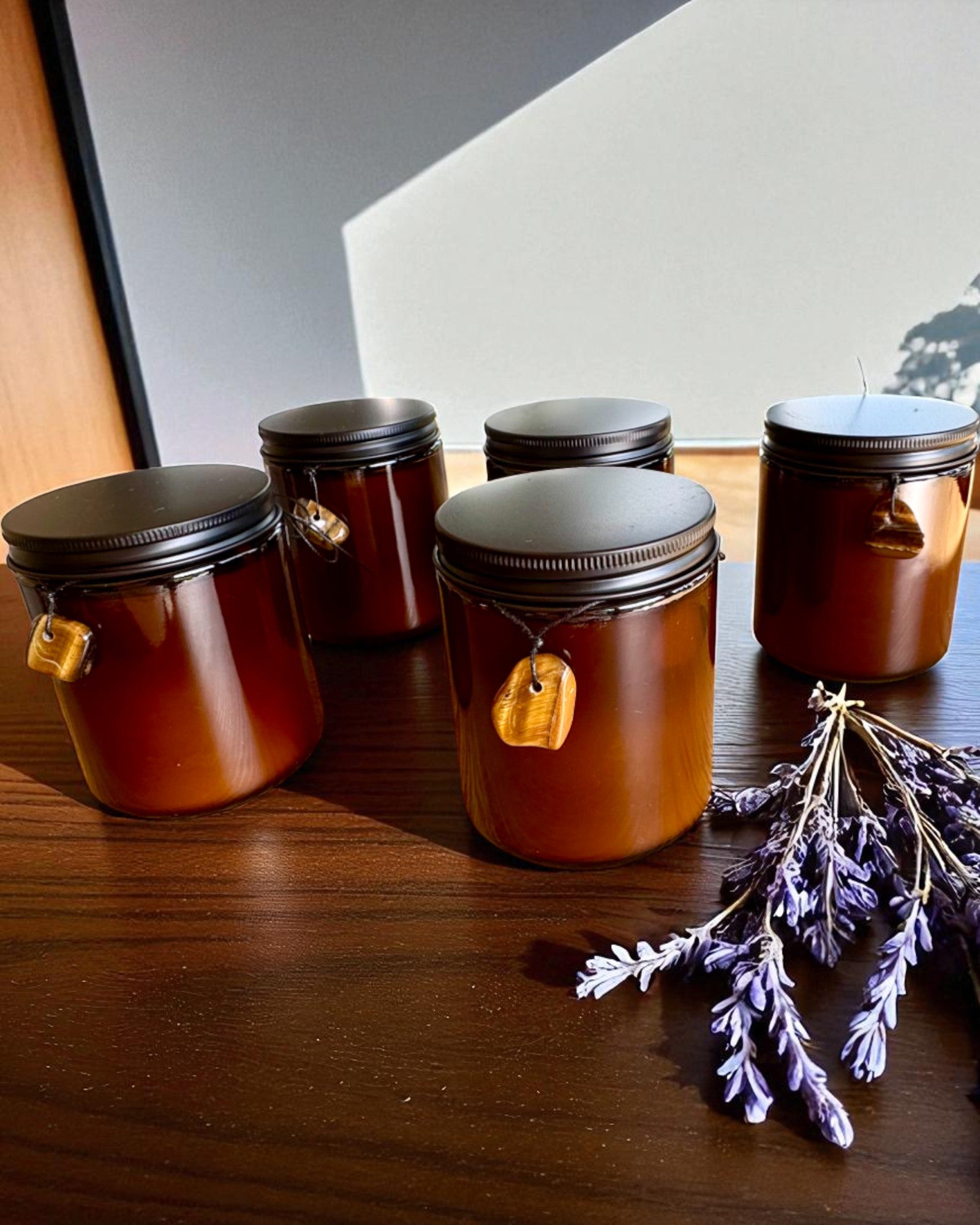 Intentionellt ljus Tigerkraft – Självförtroende och välstånd, 250 ml, möjlighet till personlig anpassning av locket som present