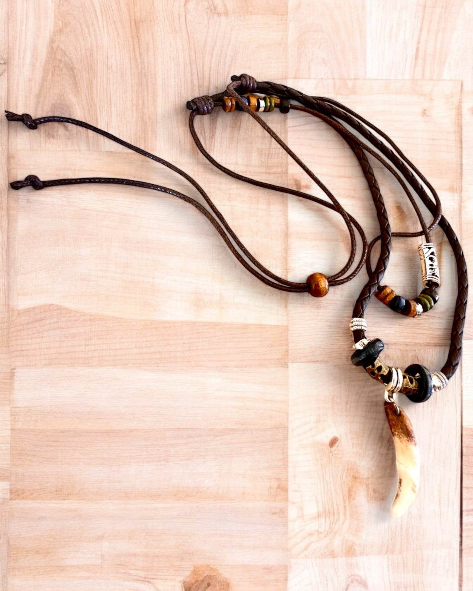 Wilczy Ząb - Kraft Halsband - möjlighet till personlig gravyr som present