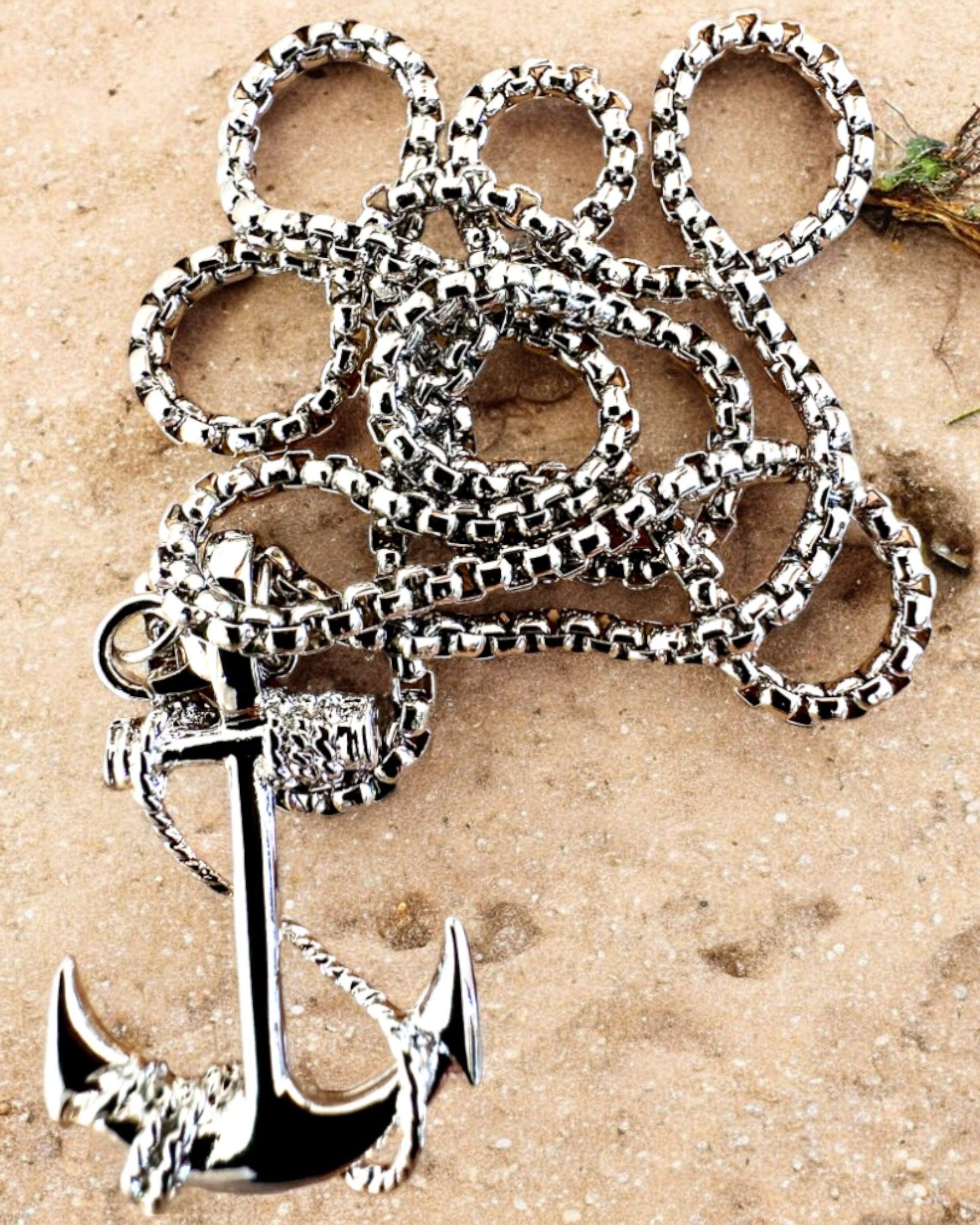 Bestämdhetens Ankare, Maritim Amulett, halsband, möjlighet till personlig gravyr som present, 3 varianter att välja mellan