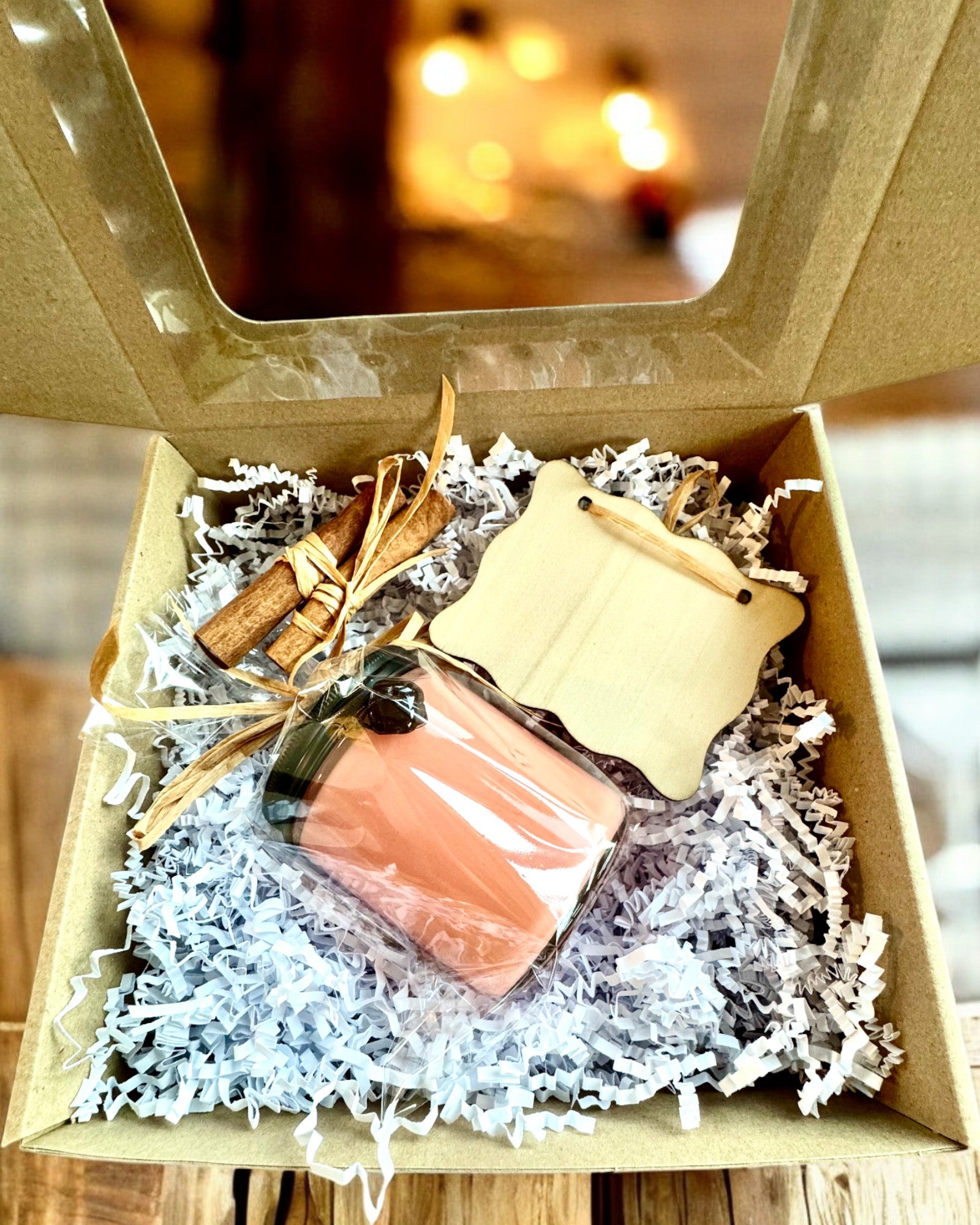 Intentionell sojavaxljus 250 ml med naturlig sten – välj din energi: Citrin eller Granat, personlig gravyr som present