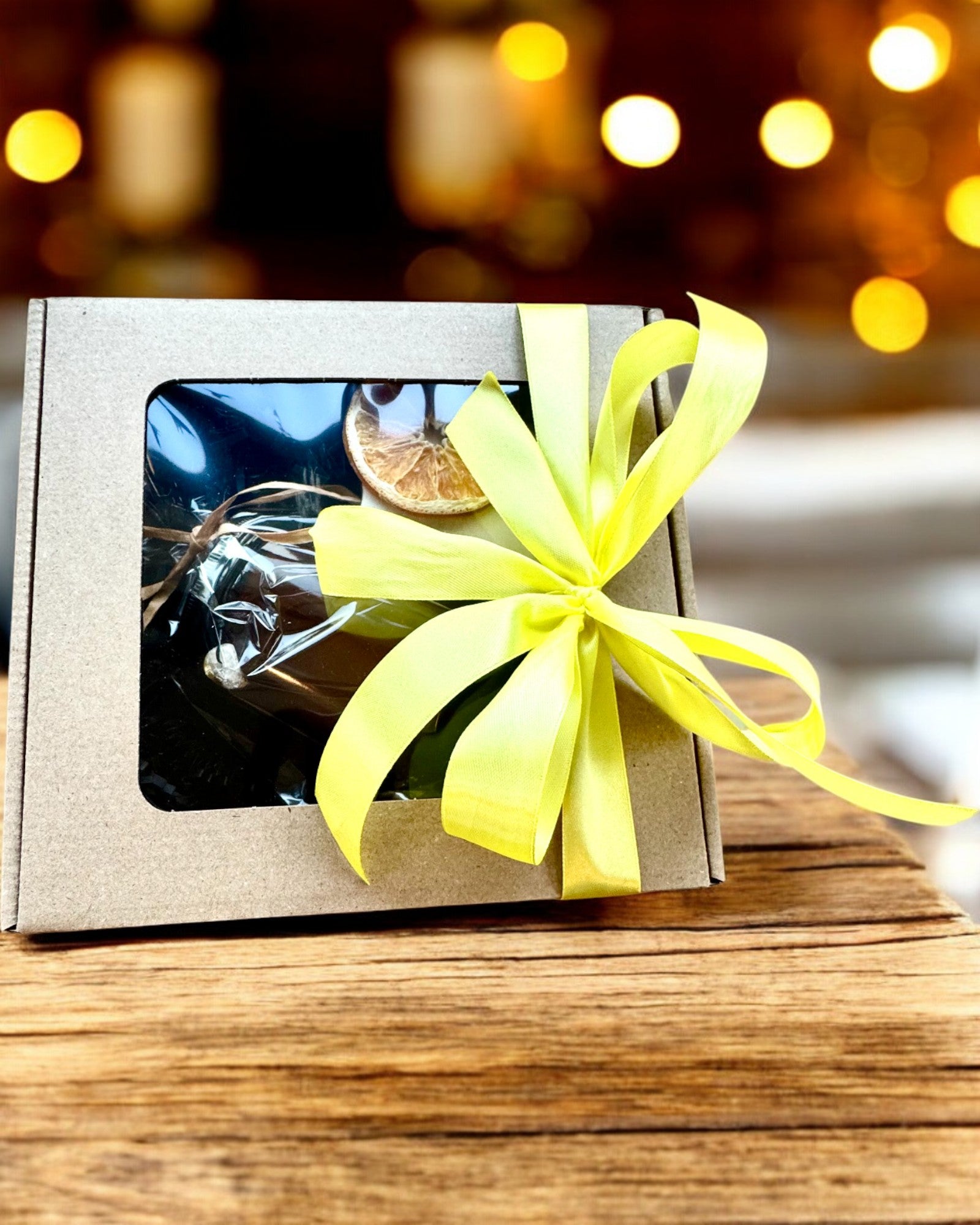 Intentionell sojavaxljus 250 ml med naturlig sten – välj din energi: Citrin eller Granat, personlig gravyr som present