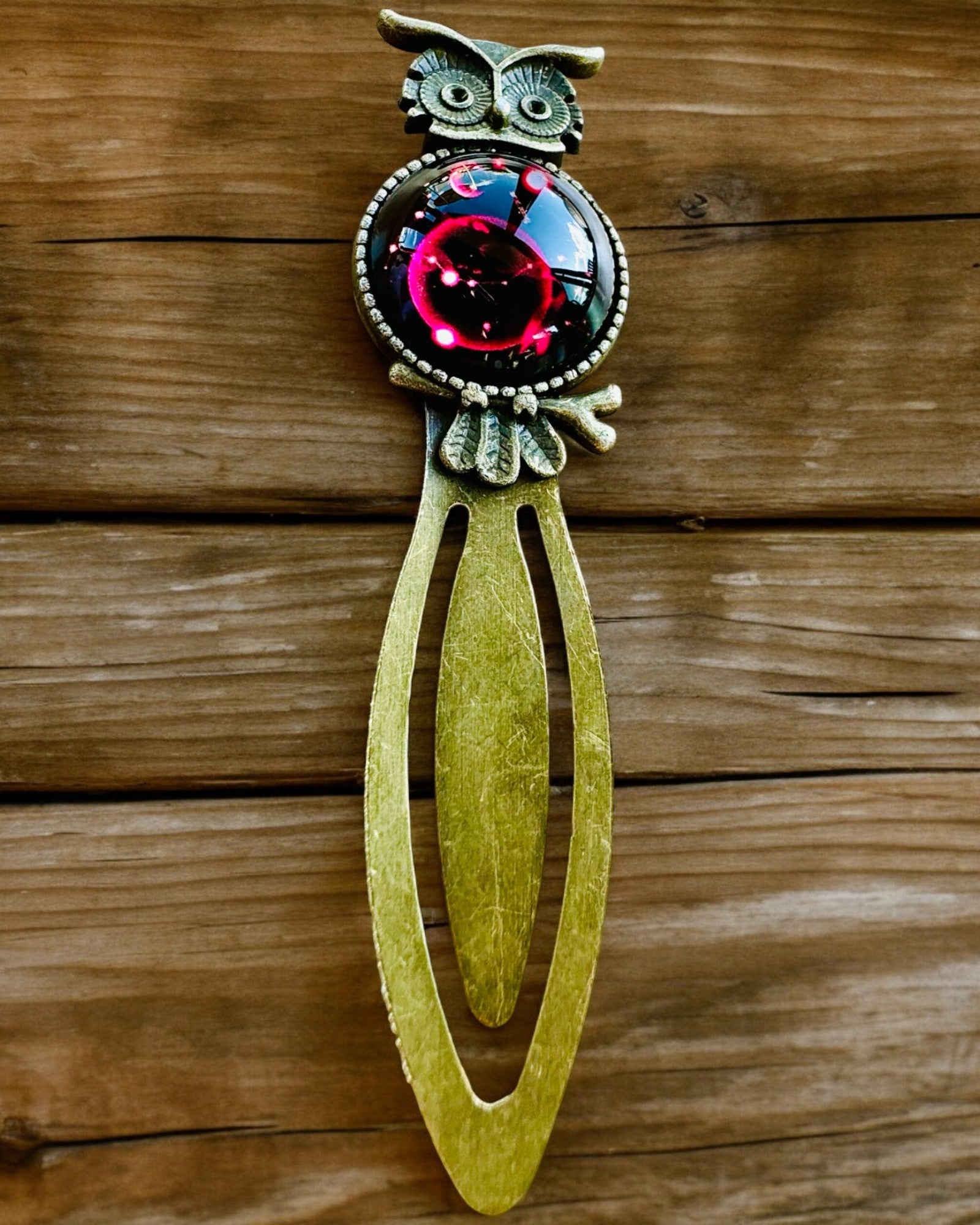 Bokmärke "Uggla med Konstellationer" - 12 varianter att välja mellan, personalisering med gravyr