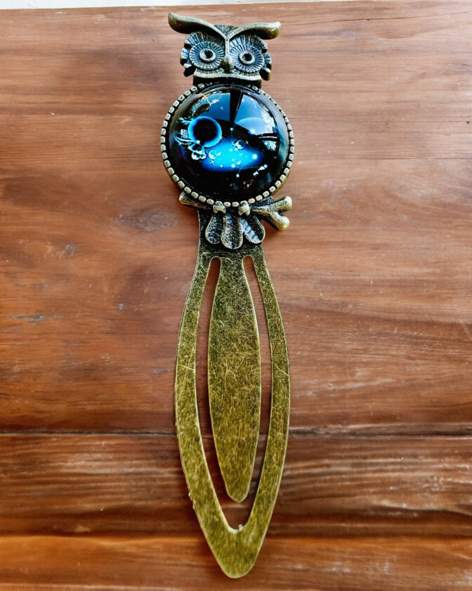 Bokmärke "Uggla med Konstellationer" - 12 varianter att välja mellan, personalisering med gravyr