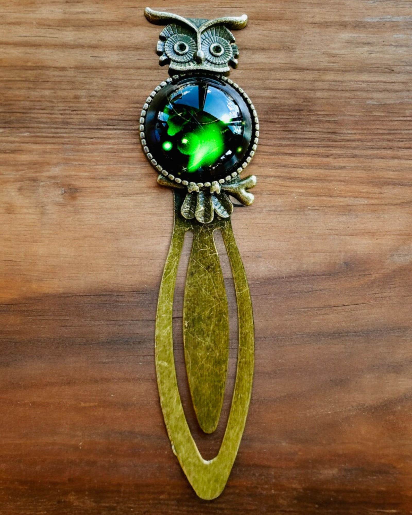 Bokmärke "Uggla med Konstellationer" - 12 varianter att välja mellan, personalisering med gravyr