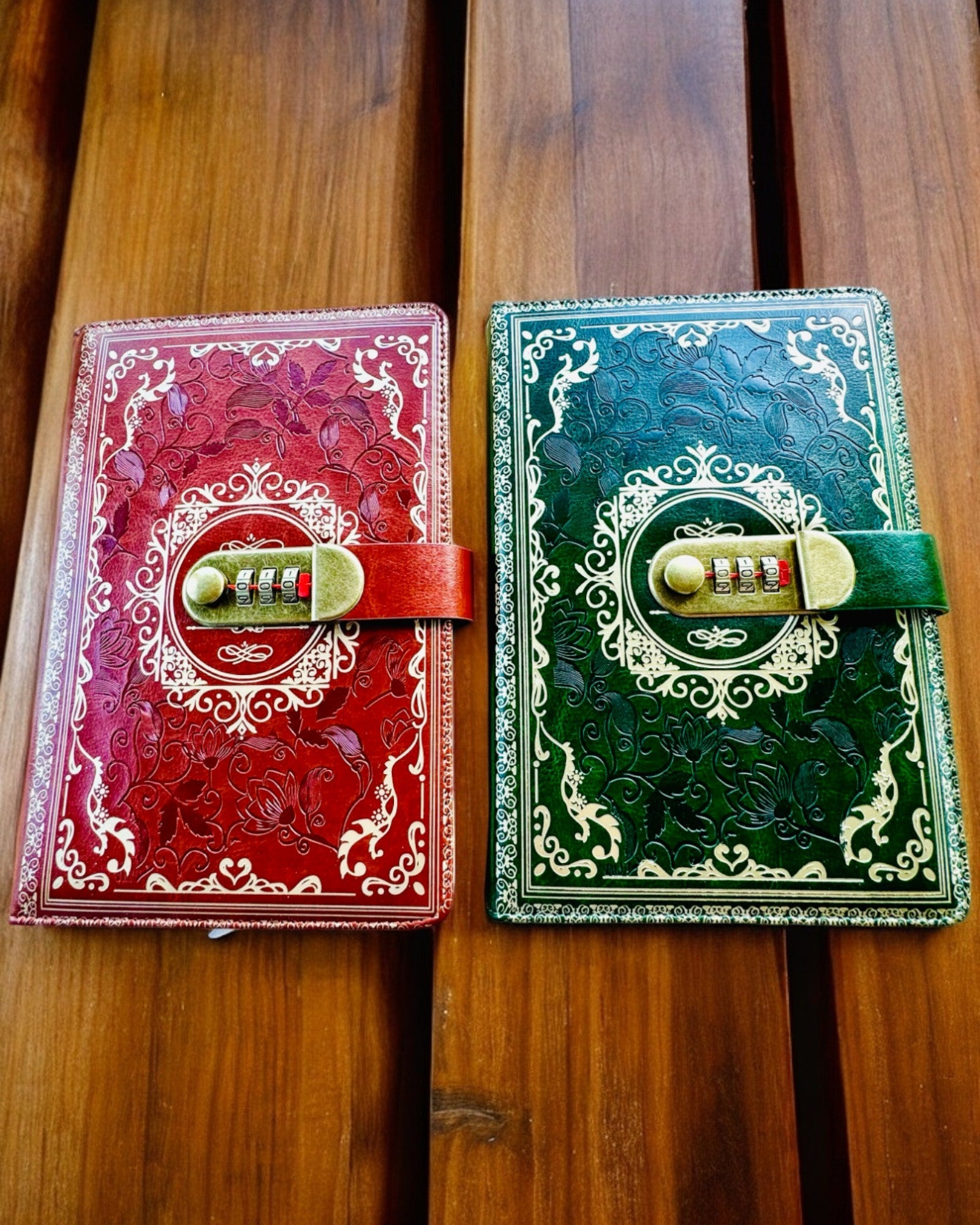 Exklusiv Läderanteckningsbok "Sekretnik" A5 med Kodlås - personalisering med gravyr