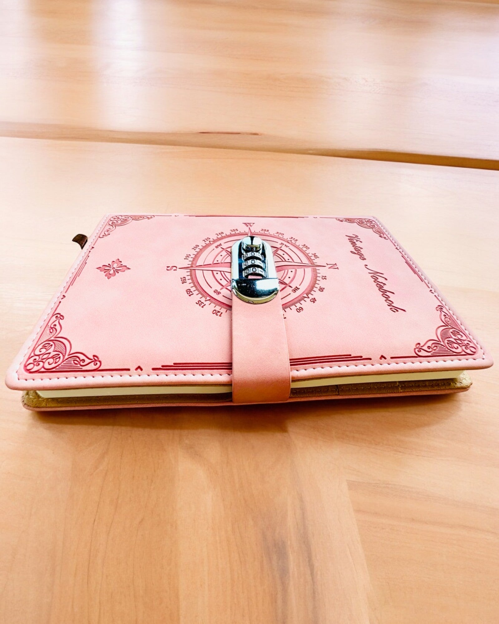 Sekretessanteckningsbok A5 Vintage med kodlås - Välj Din Stil, personlig gravyr som present