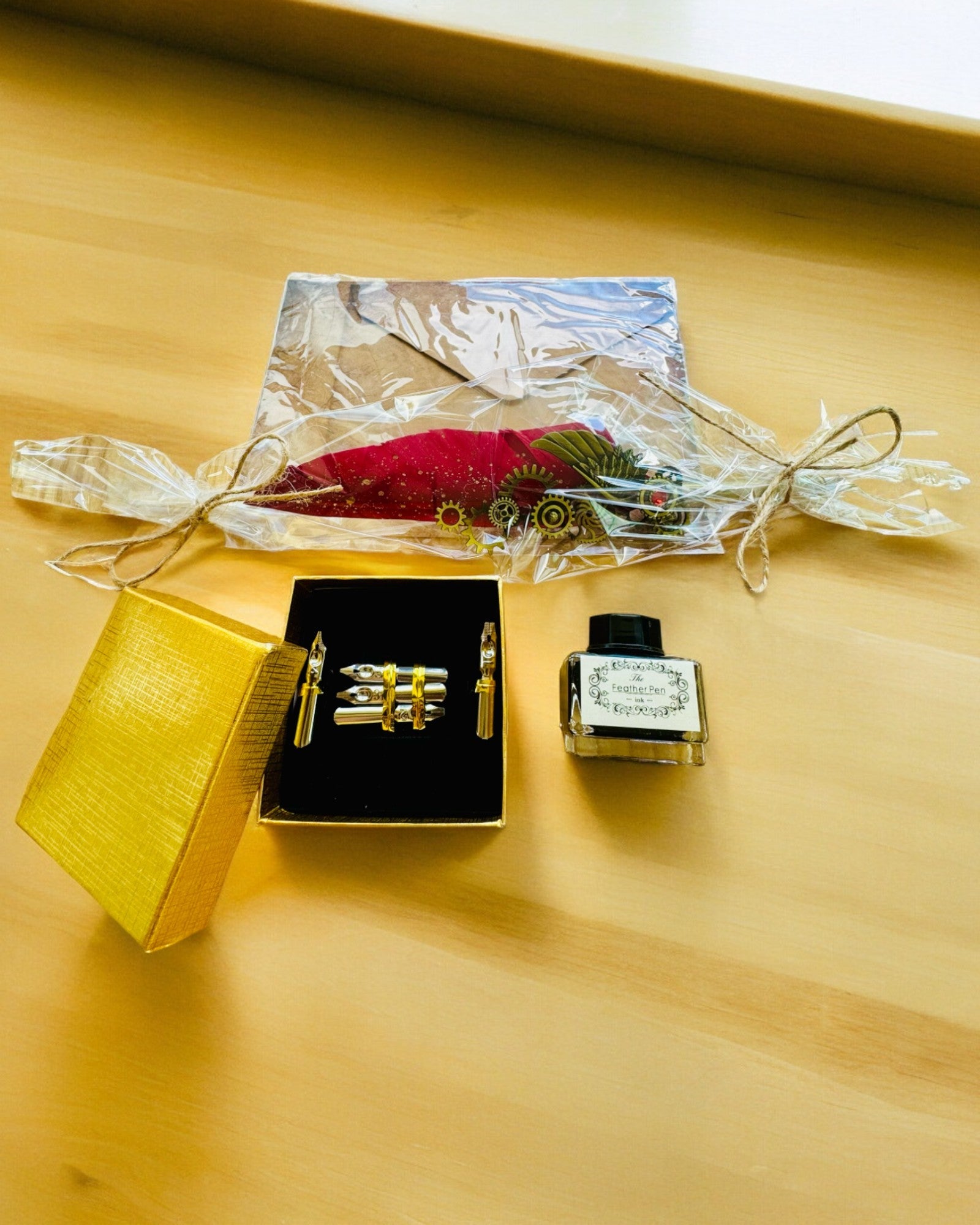 Presentset - Gåspenna Vinröd-Lila "Steampunk Elegans" med Graveringsmöjlighet, som present