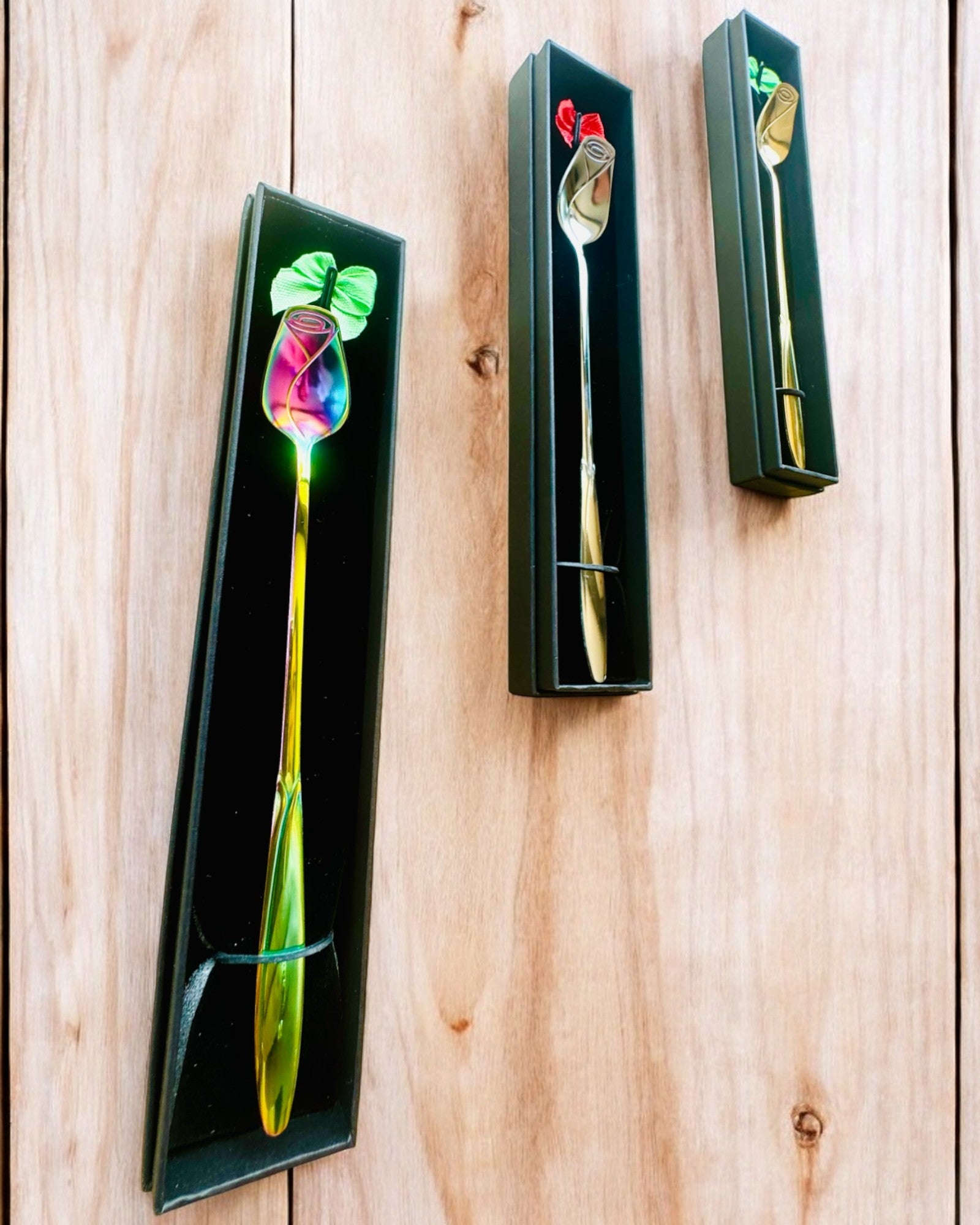 Personlig Rosensked med Graveringsalternativ som present - 3 färgvarianter att välja mellan