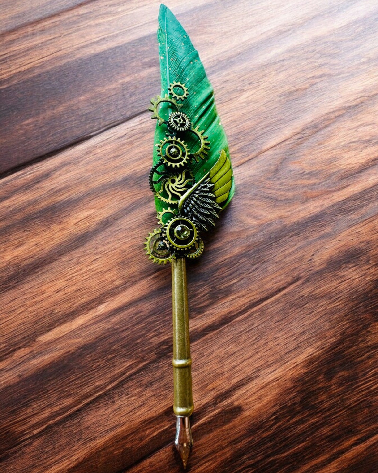 Pióro Kaligraficzne "Steampunkowa Elegancja" z Piórem z Indyka - Handgjorda 5 varianter att välja mellan, personalisering med gravyr som present