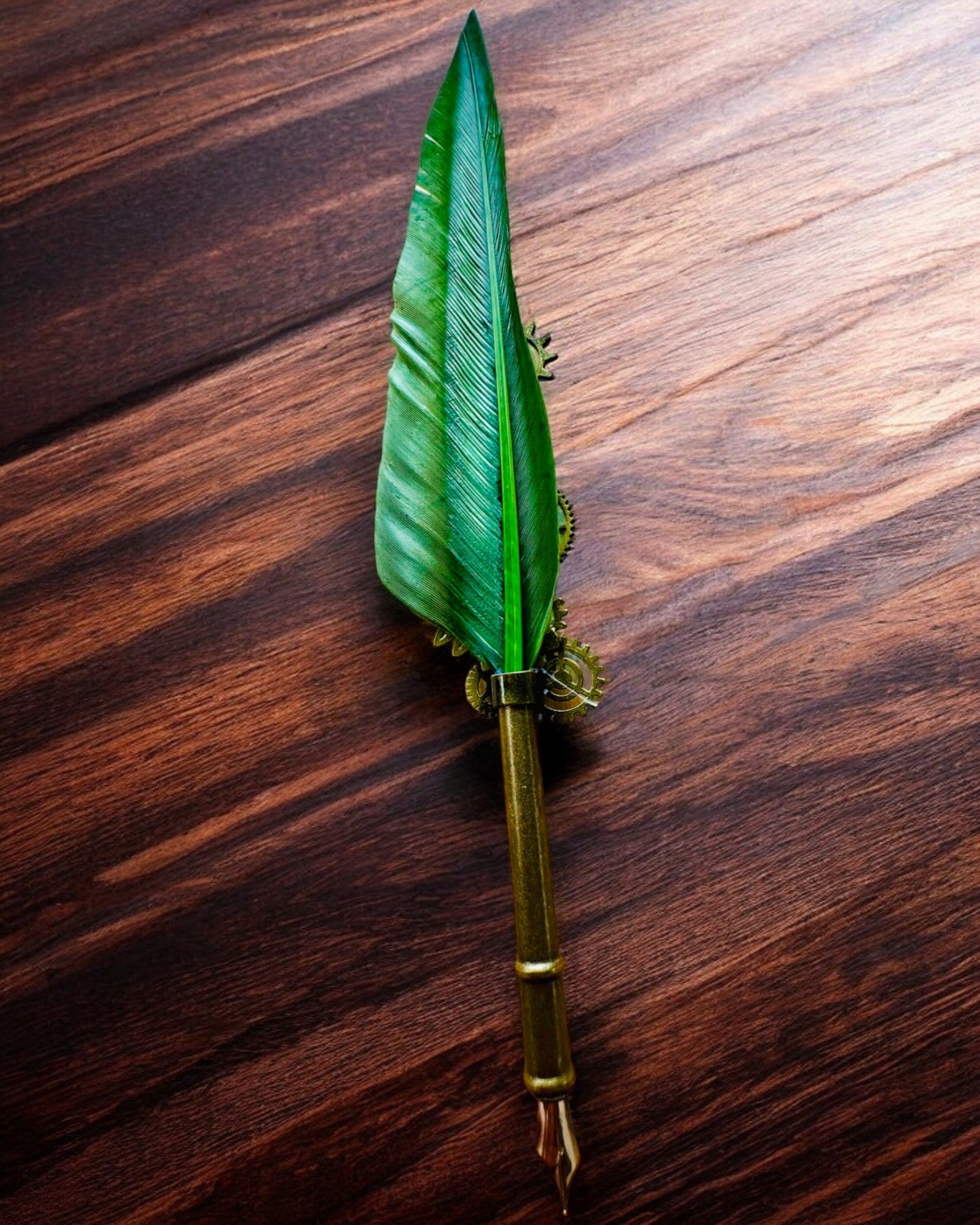 Pióro Kaligraficzne "Steampunkowa Elegancja" z Piórem z Indyka - Handgjorda 5 varianter att välja mellan, personalisering med gravyr som present