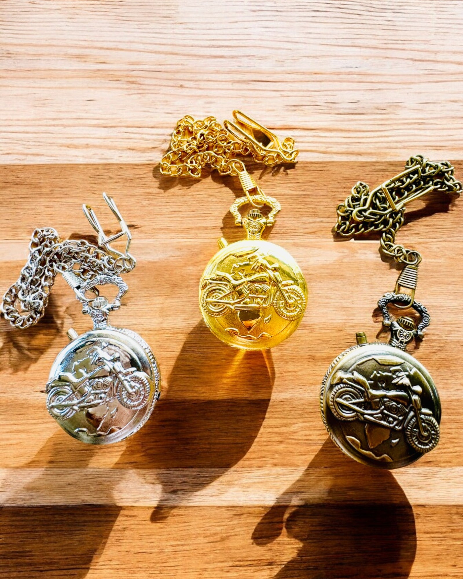 Fickur "Motocyklowy Elegancik 2" – Gravering för present, 3 färgvarianter