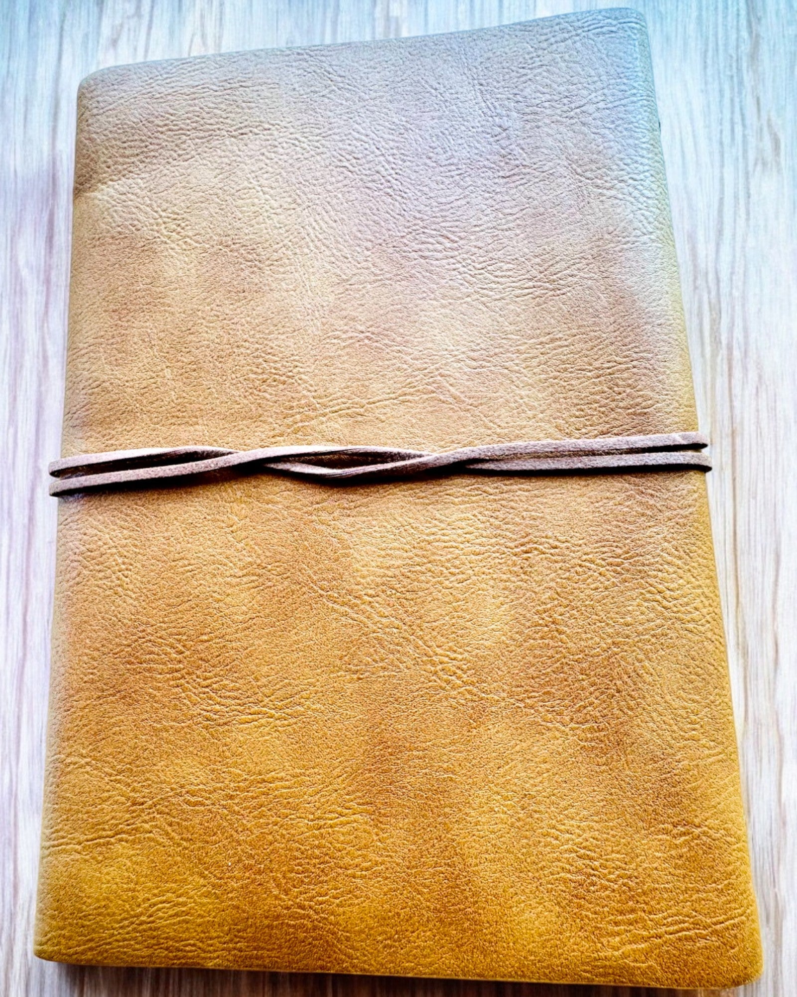 Anteckningsbok "Höstlöv" Format A5, möjlighet till personlig gravyr som present