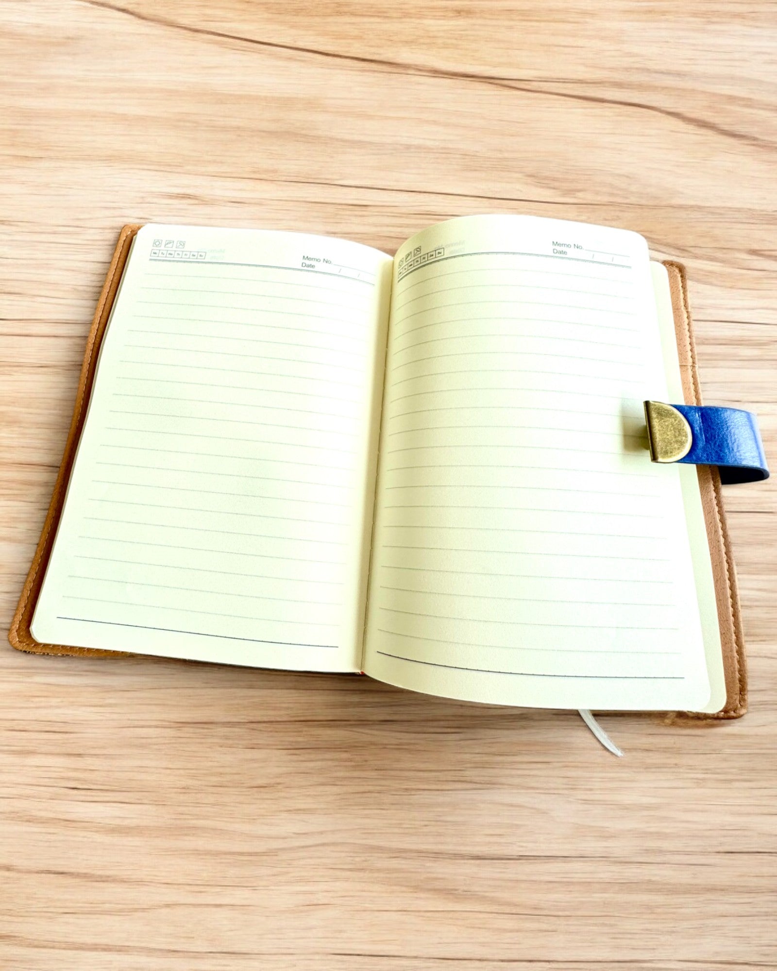 Exklusiv Läderanteckningsbok "Sekretnik" A5 med Kodlås - personalisering med gravyr