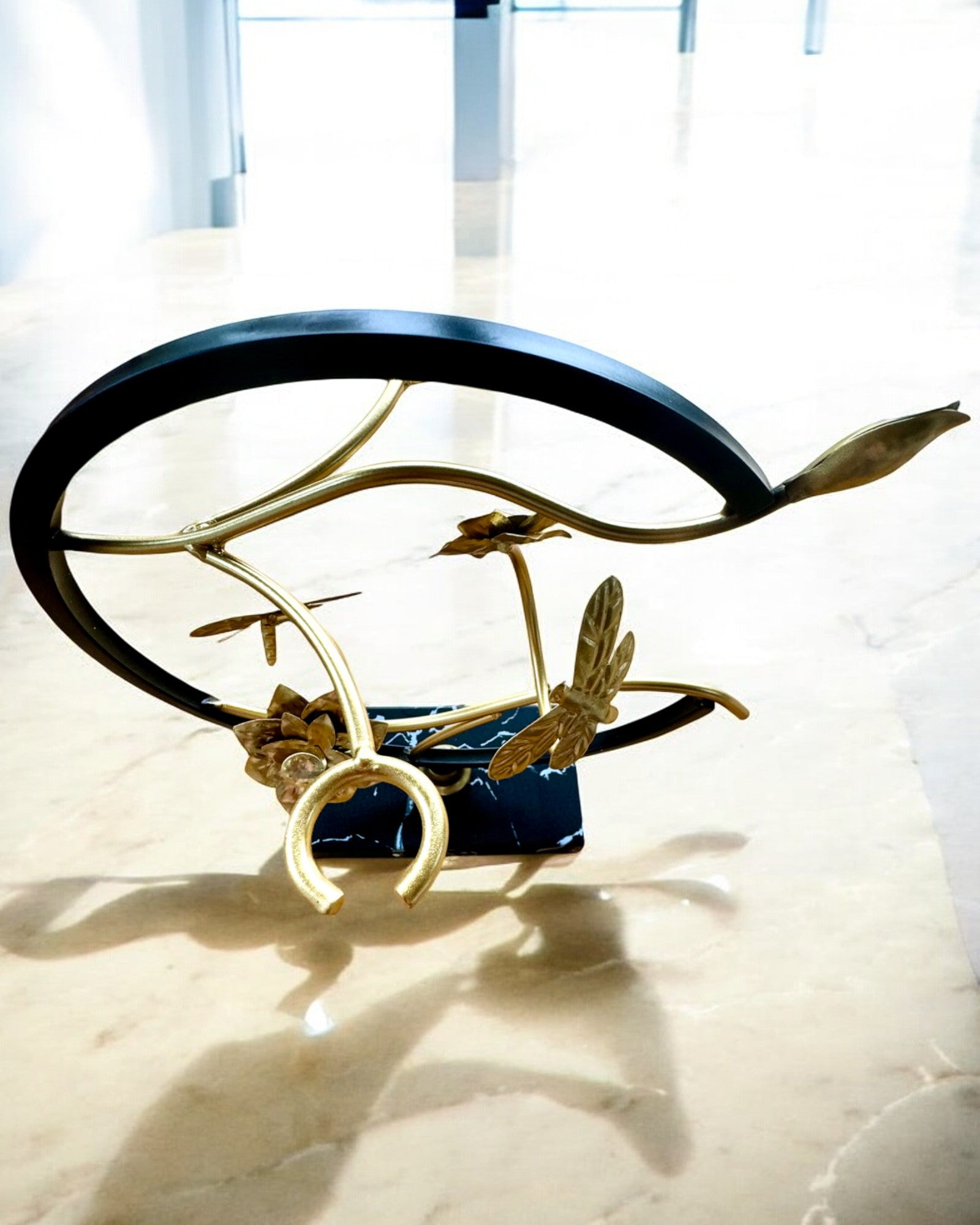 Ställ "Elegancki Owad" - för vinflaska och glas, höjd 33 cm, möjlighet till personlig gravyr som present