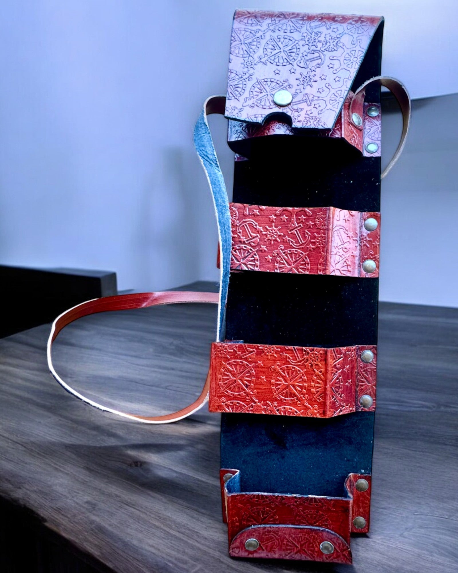 Läderfodral, skydd för promenadkäppar - möjlighet till personlig gravyr som present