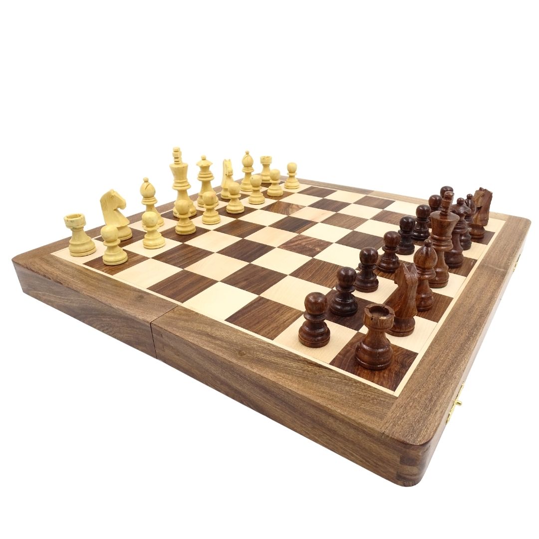 Träschack 40×40 cm– mindre defekt – hopfällbart schackbräde - G114