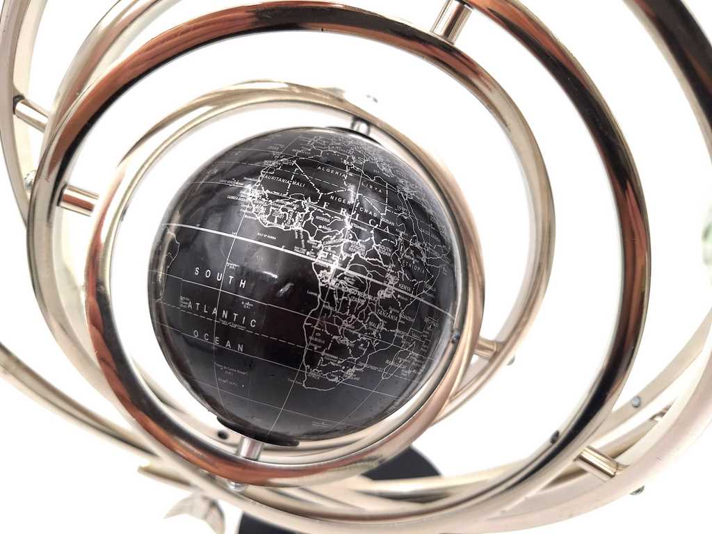 Sfäriskt astrolabium med glob 44,5 cm - NI9117