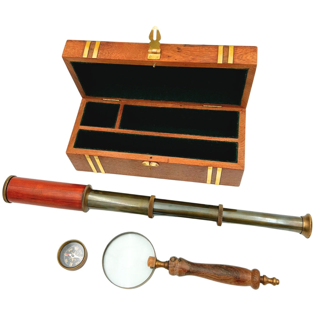 Exklusivt retro-presentset – kikare, kompass och förstoringsglas - NC102369