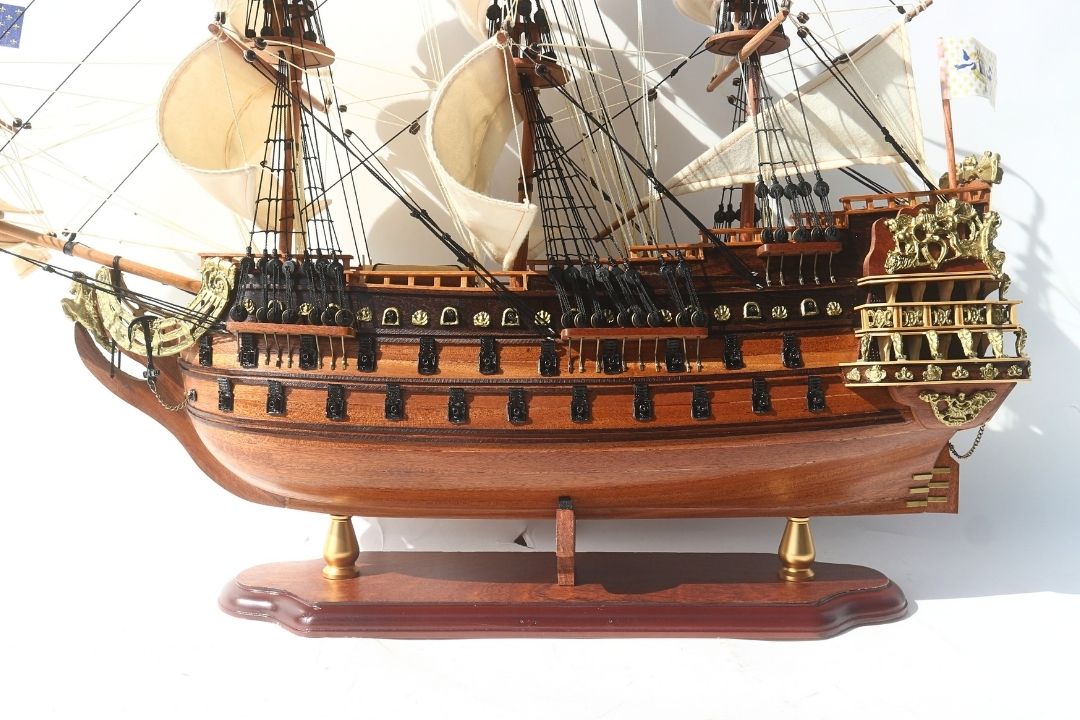 Lyxig modell av segelfartyget Soleil Royal 65 cm - SOL6, med möjlighet till personlig gravyr