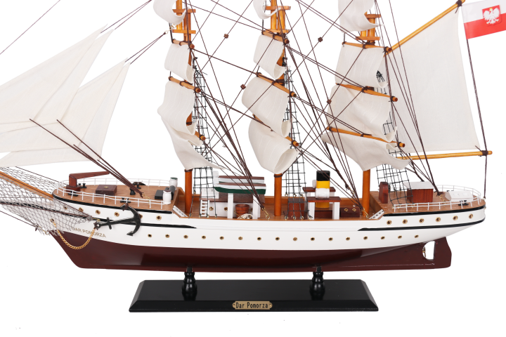 Modell av segelfartyget Dar Pomorza 80cm - DARPOM80