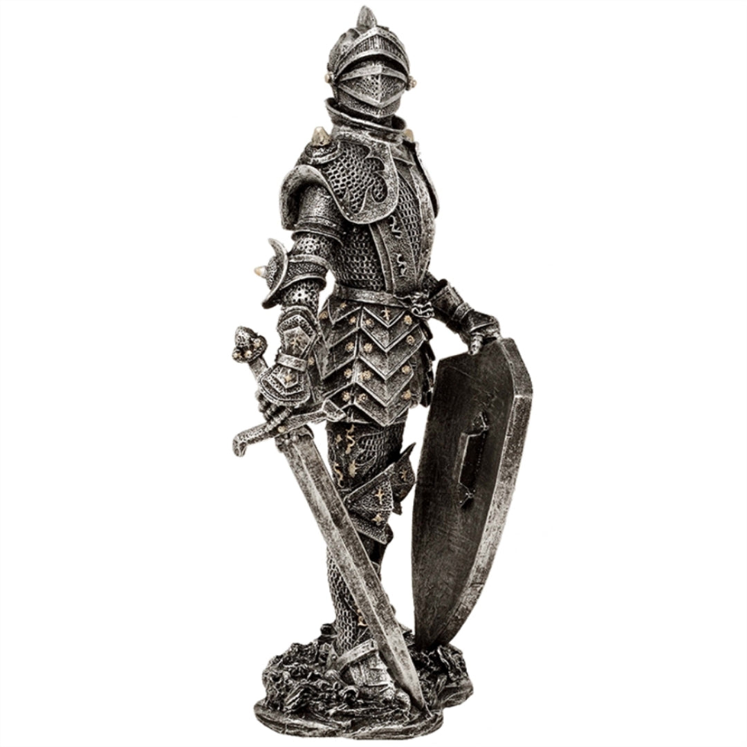 Dekorativ figur riddare i silverrustning Höjd 30 cm - MC-23053