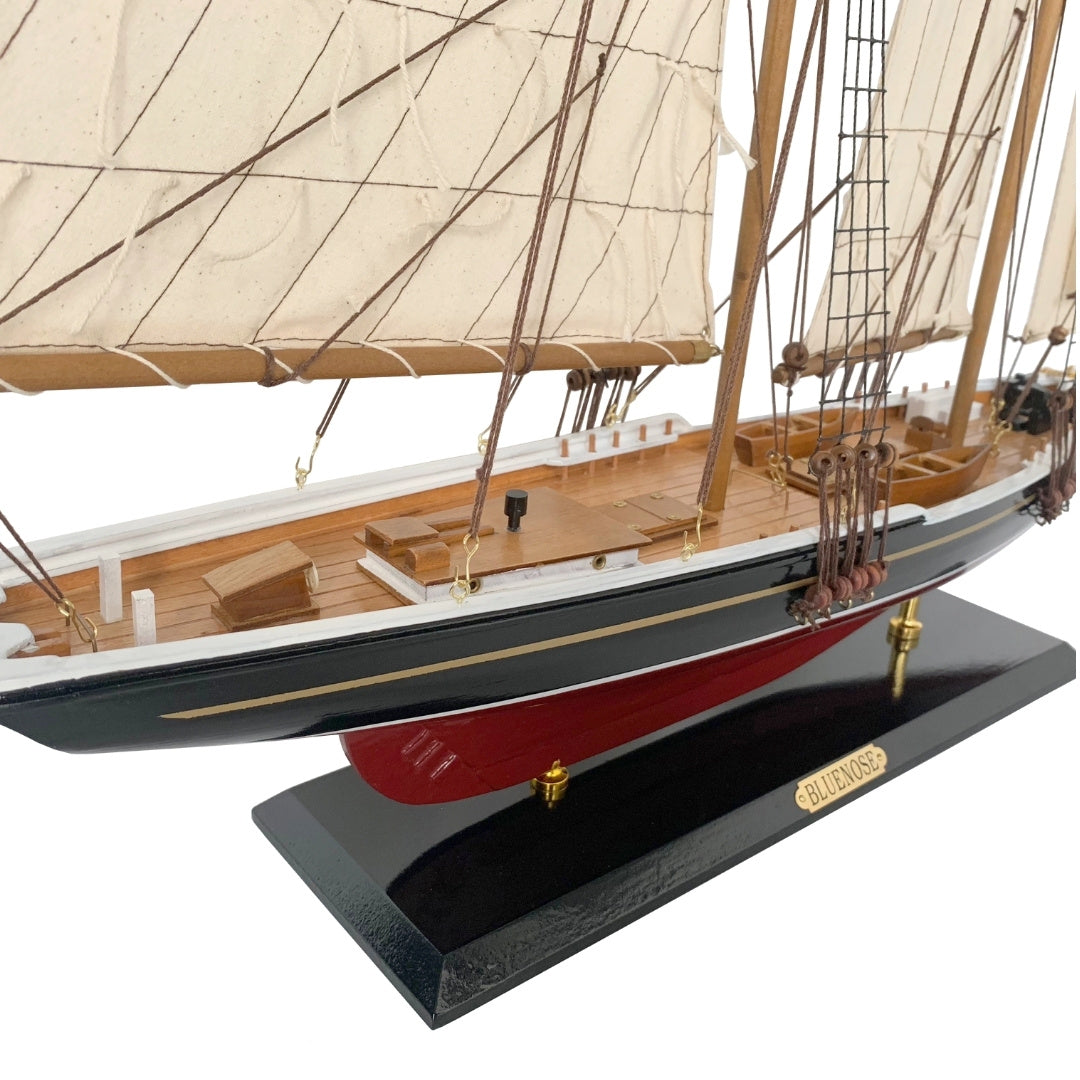 Modell av segelfartyget Bluenose 80cm - BL80
