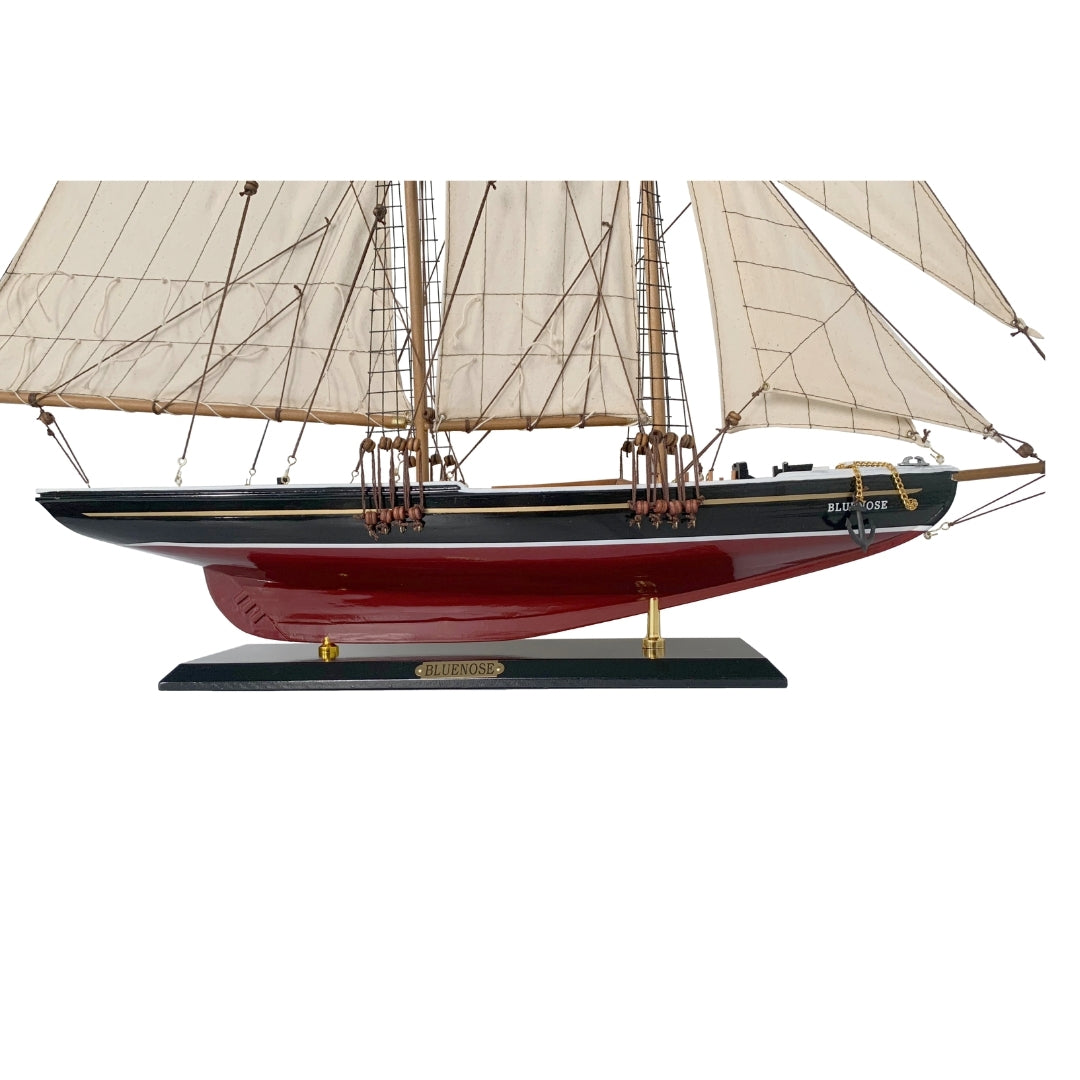 Modell av segelfartyget Bluenose 80cm - BL80