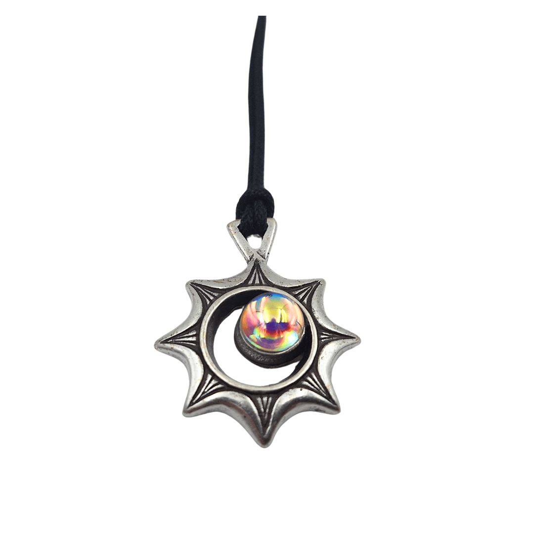 Halsband solförmörkelse – Optisk illusion – Present till en resenär - ECL32